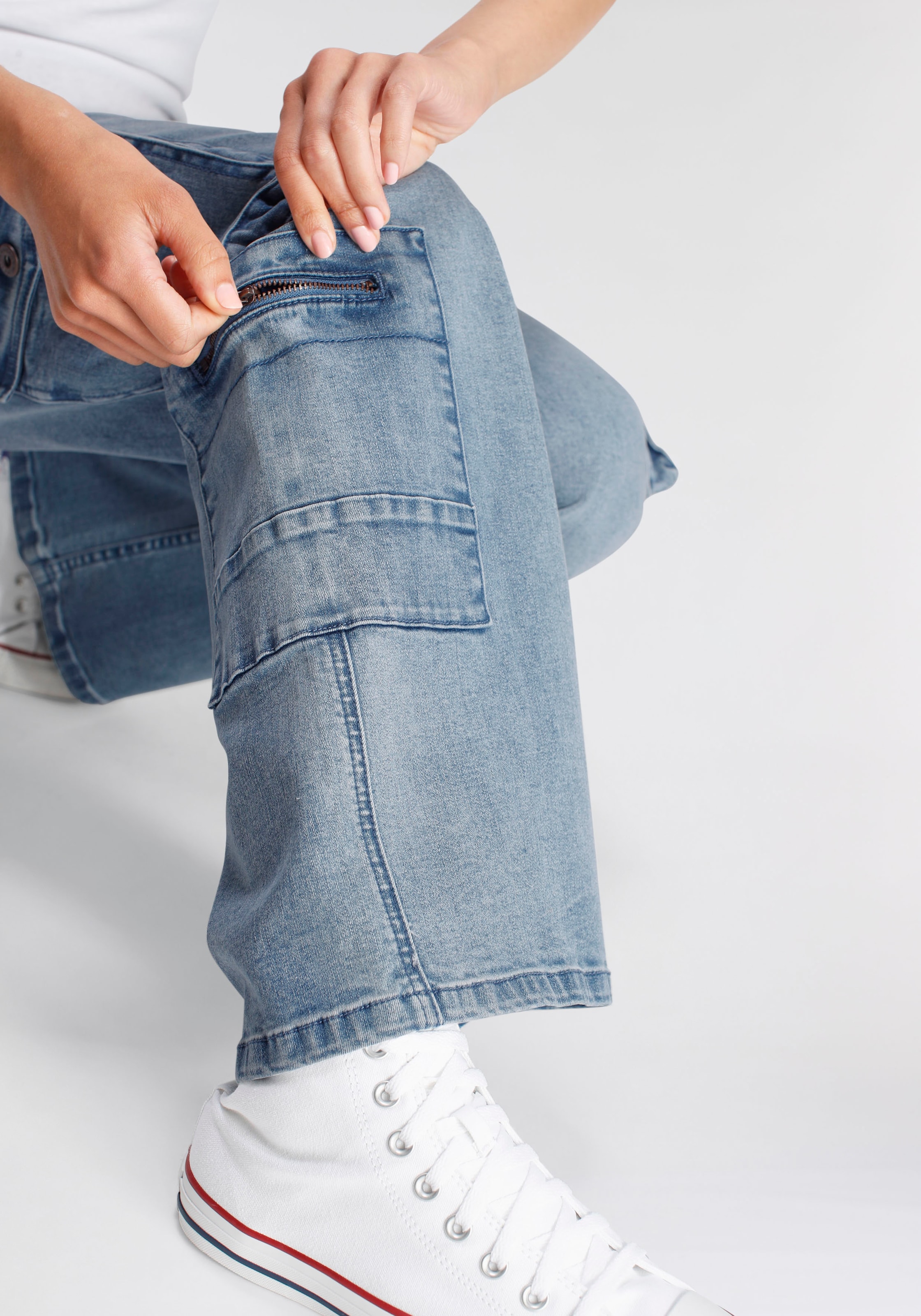 Low-rise-Jeans KOLLEKTION NEUE bei Alife »Cargo-Jeans Kickin KyraAK«, OTTO &