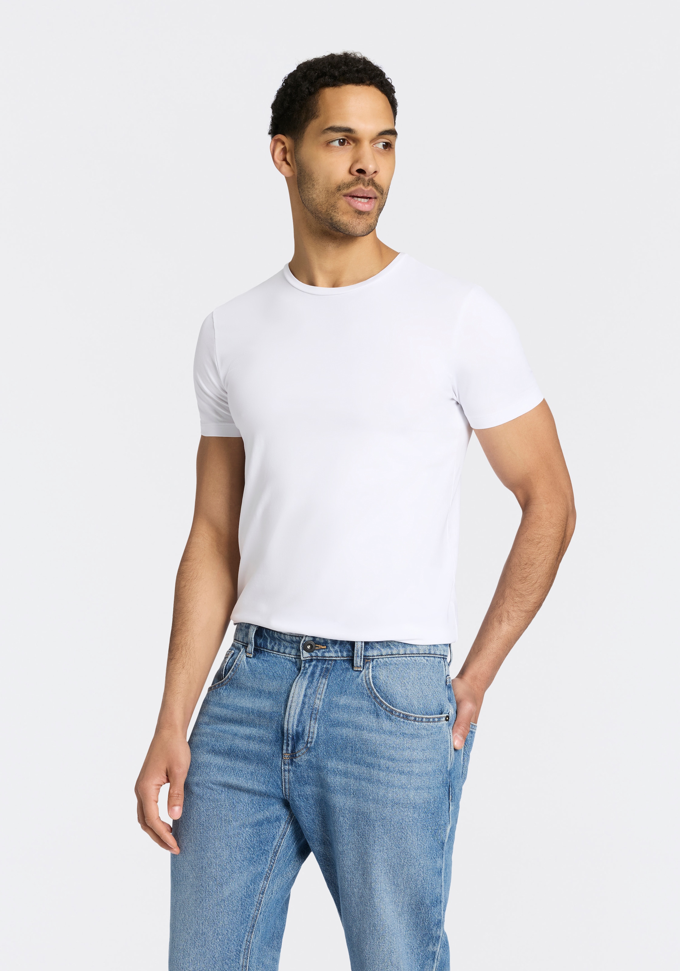 HUGO T-Shirt »HUGO-Round« Packung, 2er,  Rundhalsausschnitt, Slim-Fit, HUGO Logo-Druck