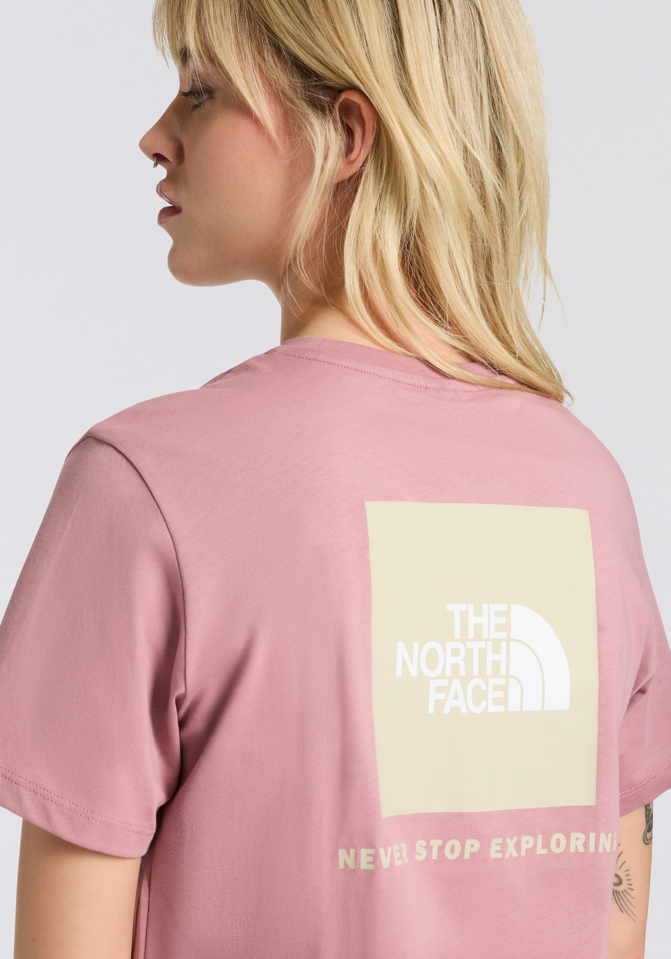 The North Face T-Shirt »W SS BOX NSE RELAXED TEE«, (1 tlg.)