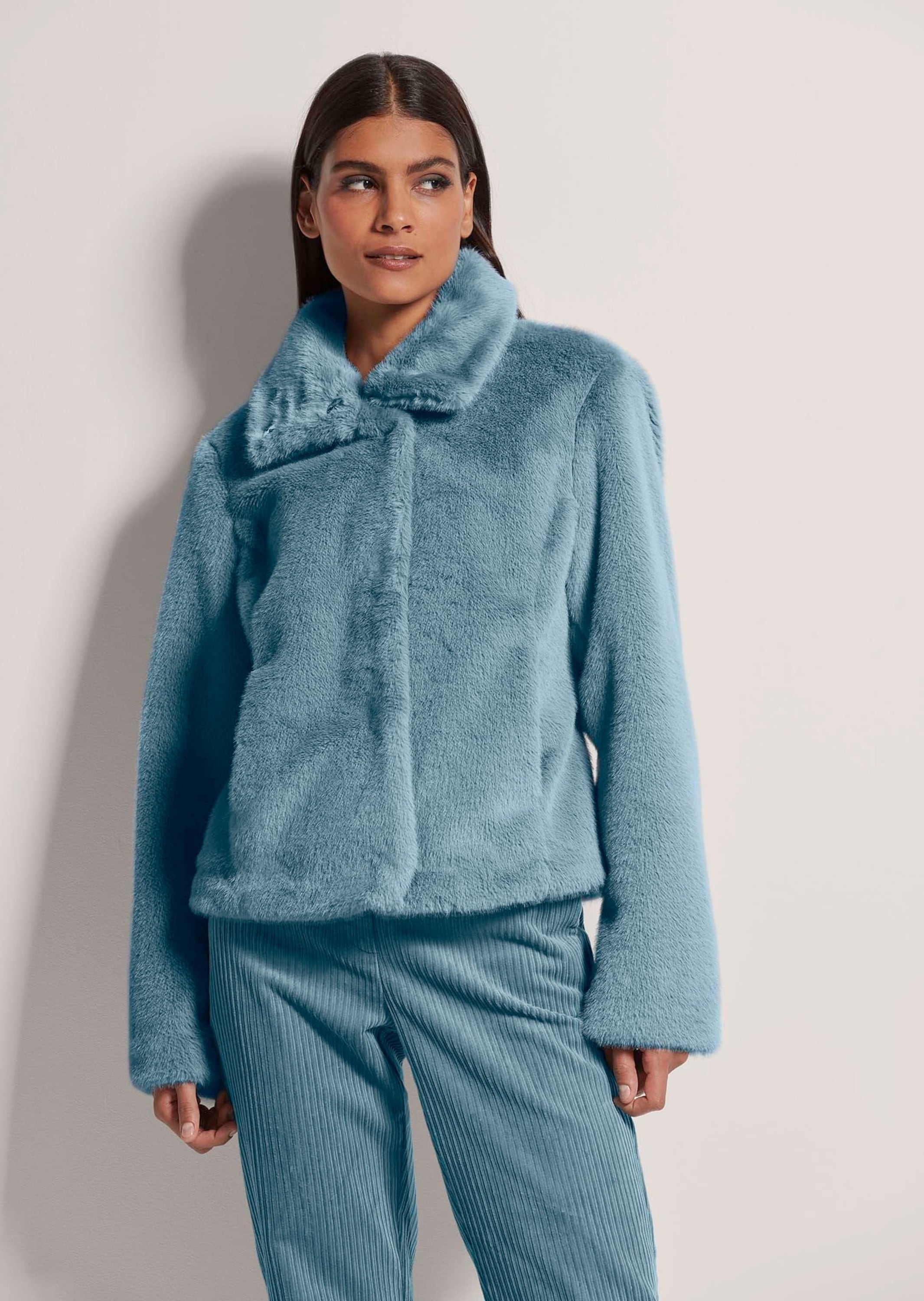 MADELEINE Kurzjacke »Jacke Webpelz-Kurzjacke mit Stehkragen«