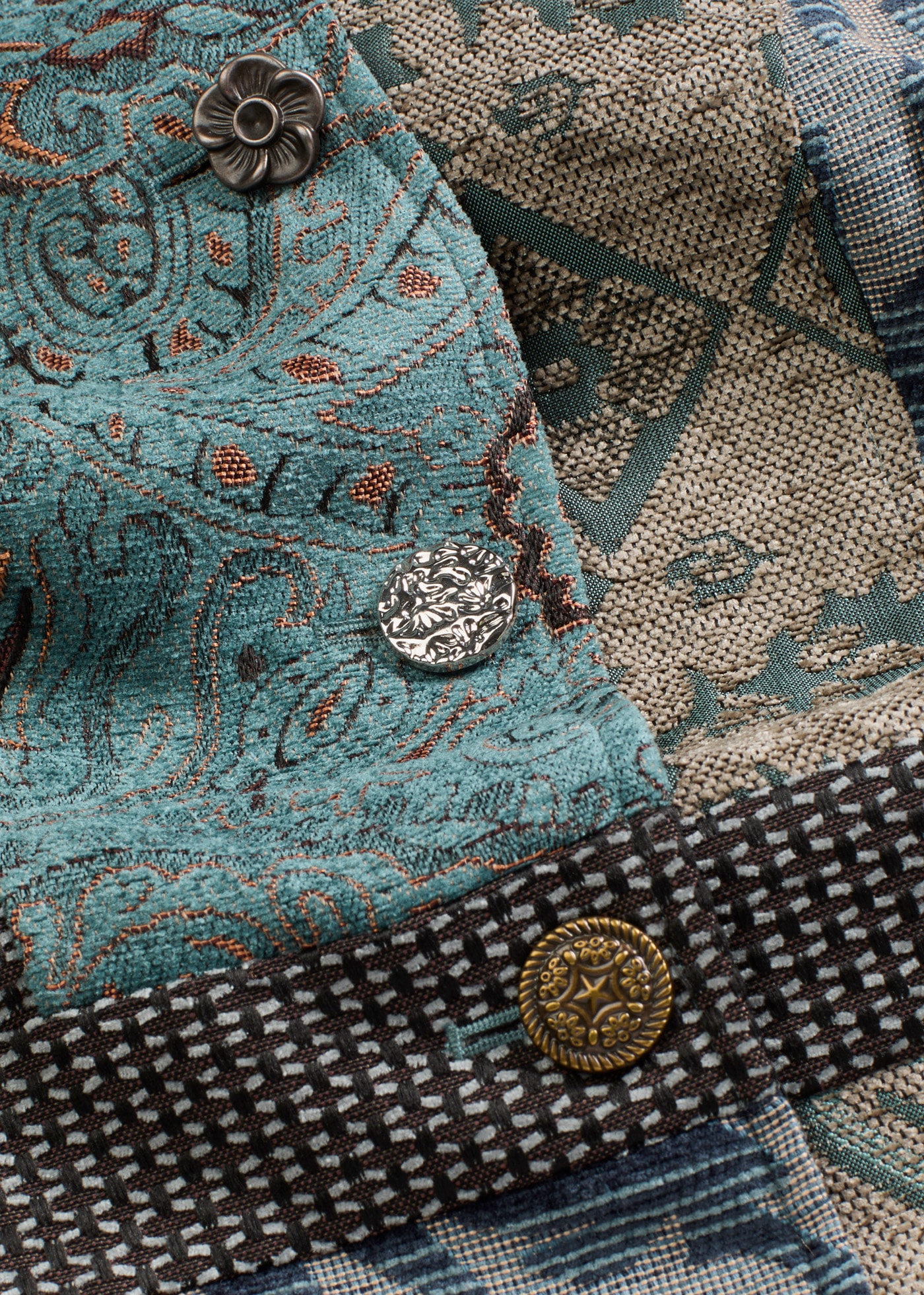 bonprix Kurzmantel »Kurzmantel im aufwändigen Jaquard-Design« Kurzmantel im aufwändigen Jaquard-Design