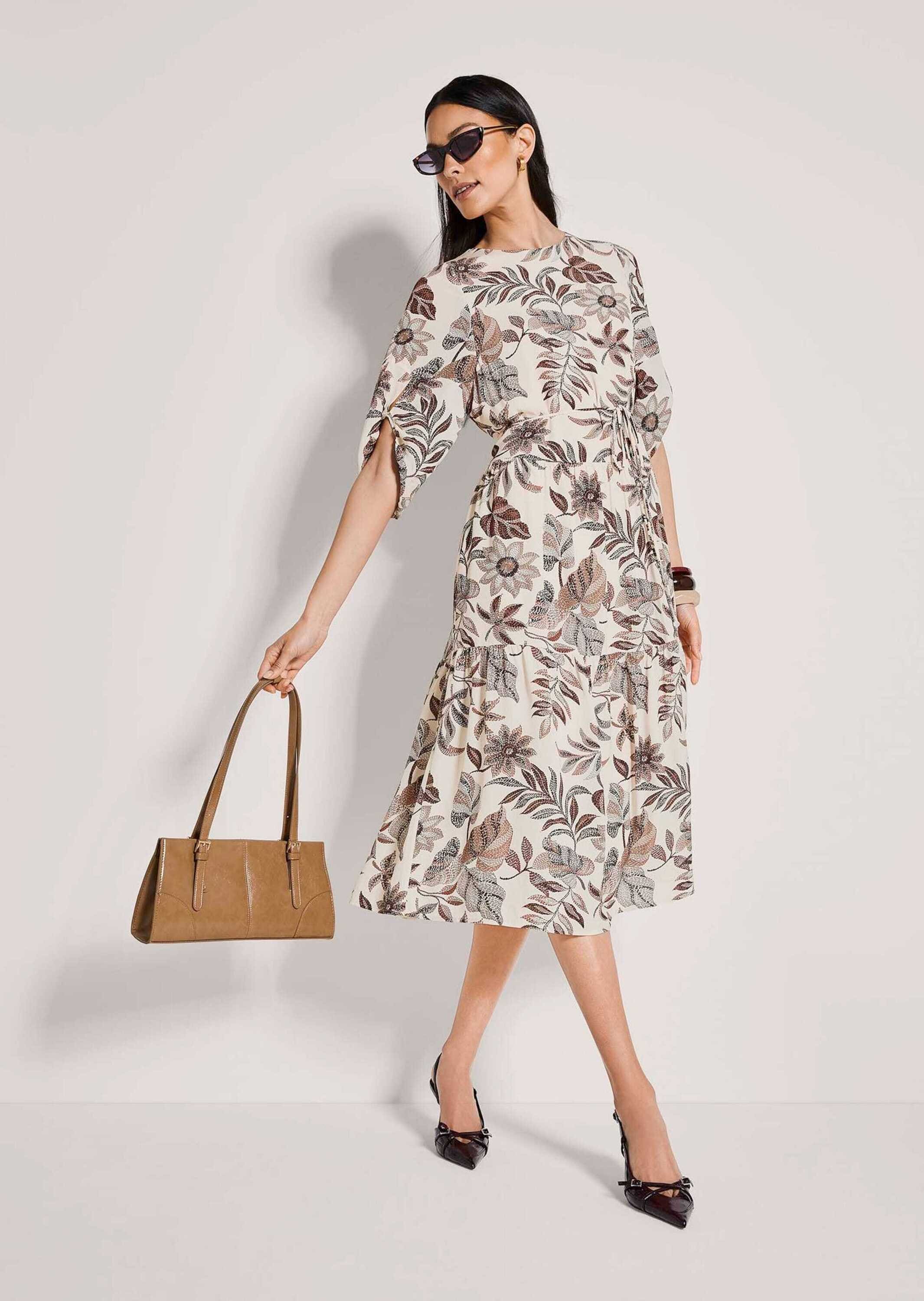 MADELEINE Midikleid »Druckkleid Viskosekleid mit floralem Design« Gestufter Rock