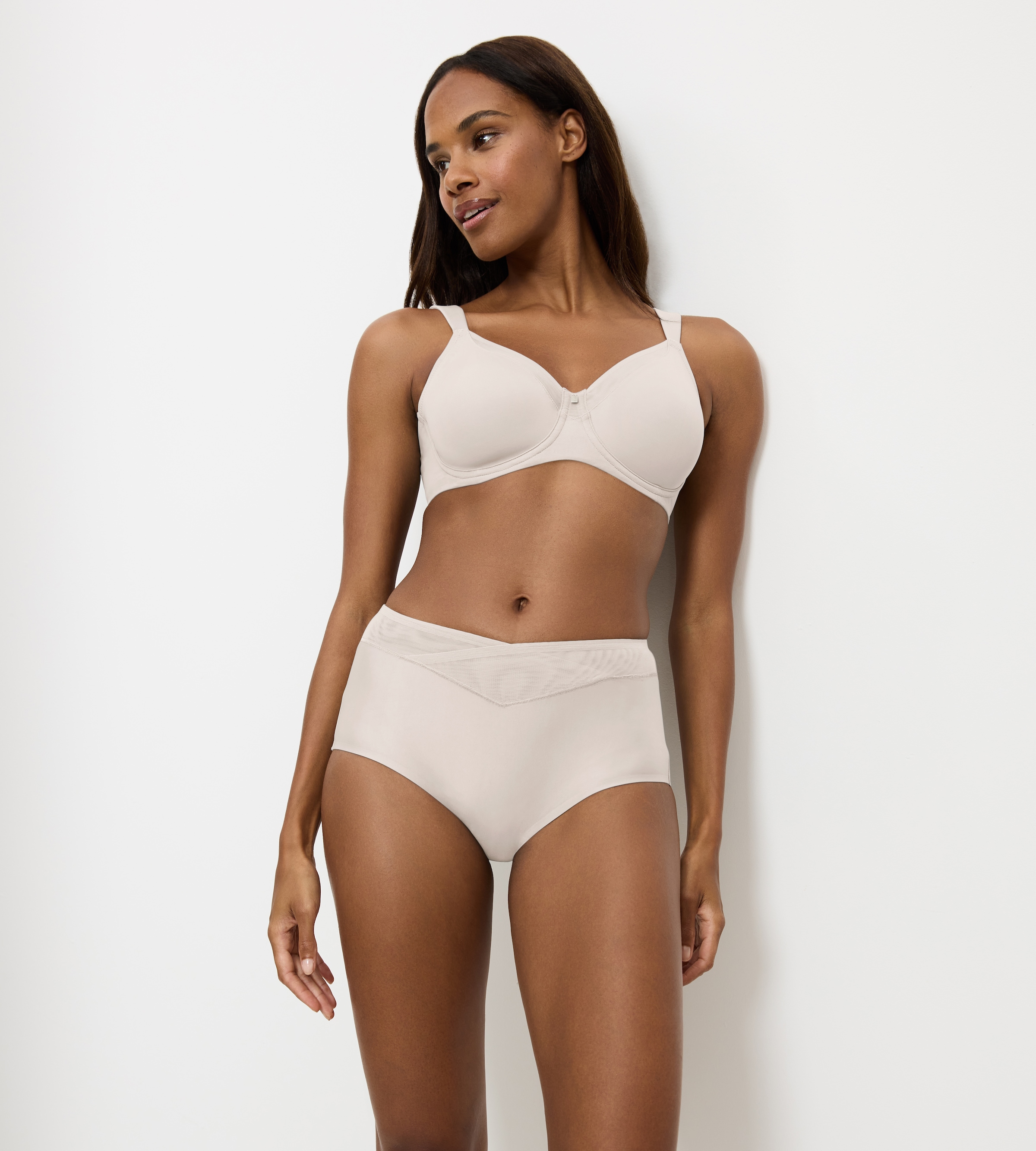 Triumph Minimizer-BH »True Shape Sensation« verkleinert die Brust optisch um eine Cup-Größe