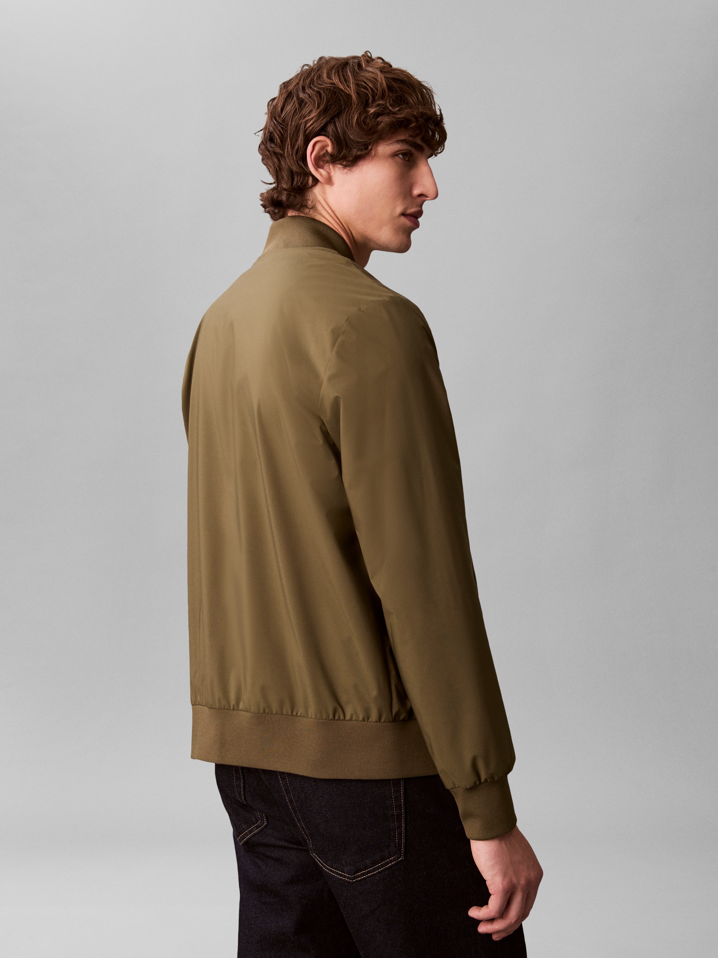 Calvin Klein Bomberjacke »MATTE BOMBER« ohne Kapuze Regular fit, mit Rundhalsausschnitt