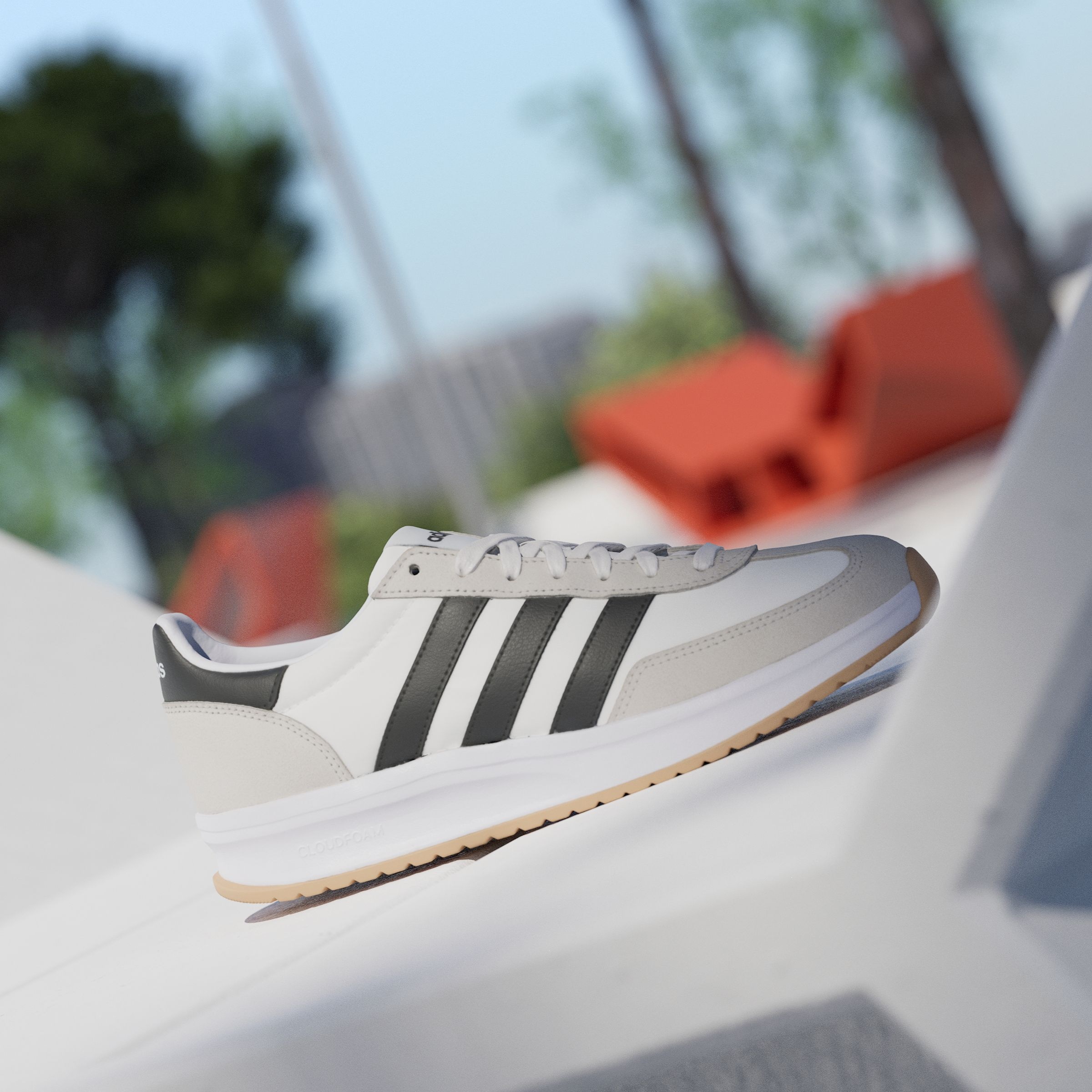 adidas Sportswear Sneaker »RUN 70S 2.0«, inspiriert vom Design des adidas SL72