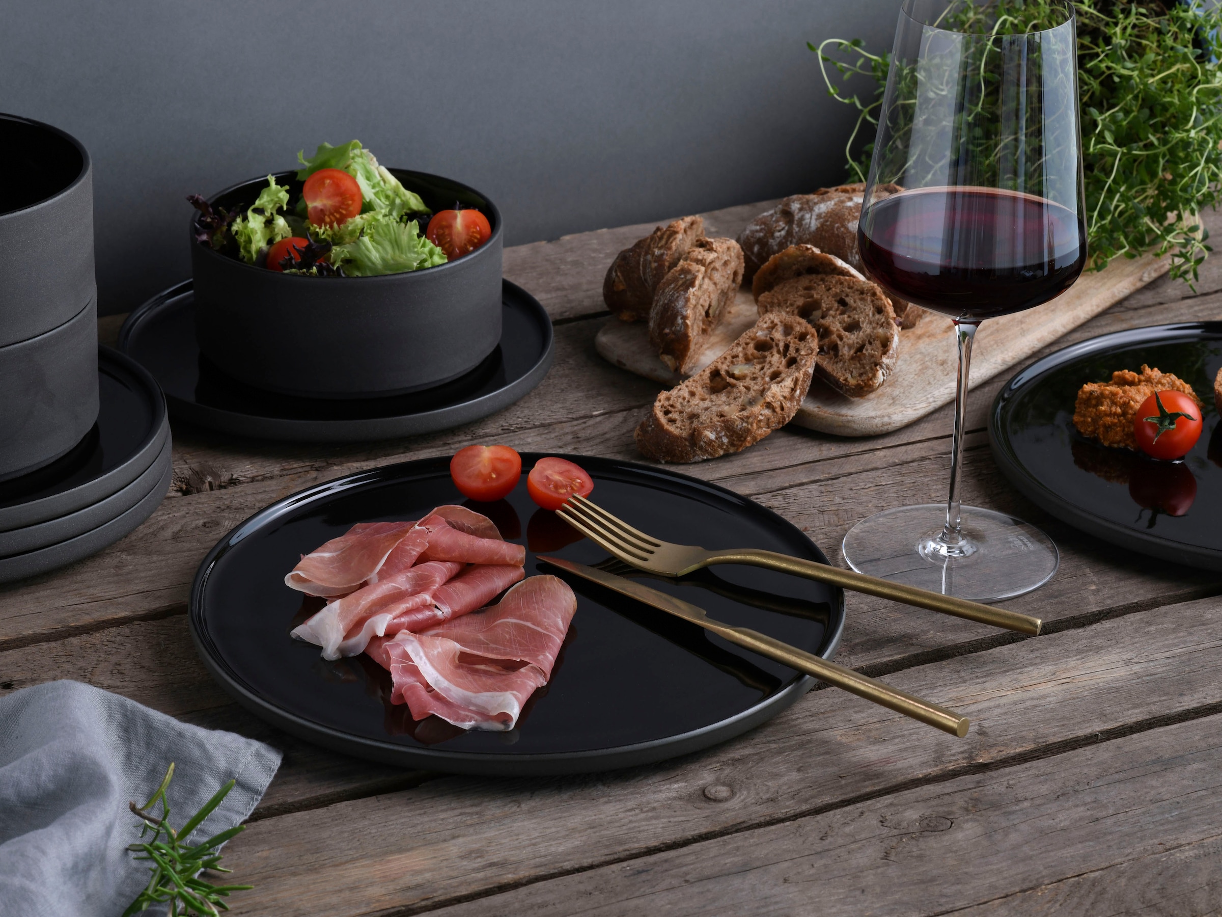 CreaTable Tafelservice »Futuro«, (Set, 12 tlg.), Service, je 4 Speiseteller 26 cm, Dessertteller 20 cm, Schalen 14 cm