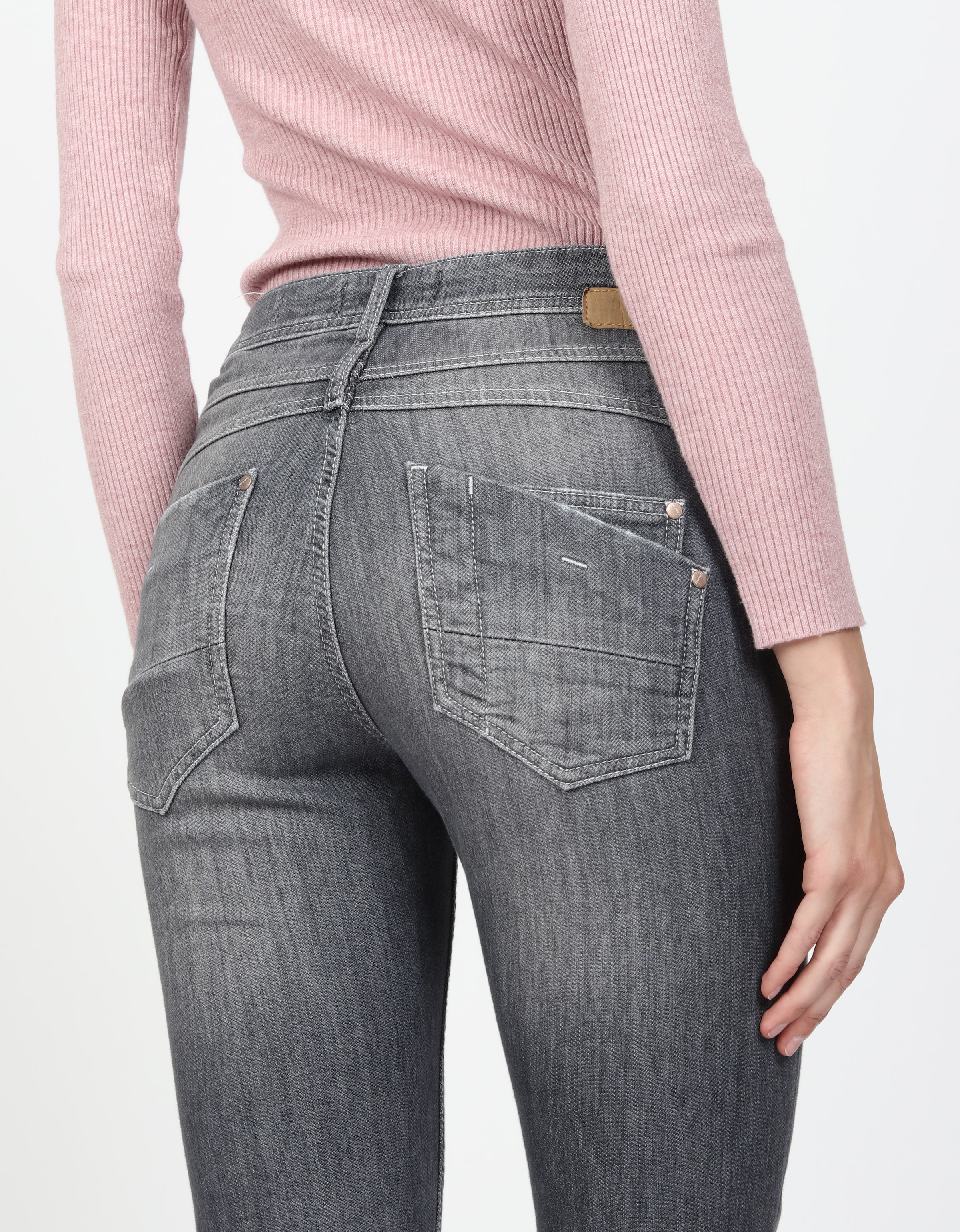 GANG Relax-fit-Jeans »94AMELIE«, mit Used-Effekten