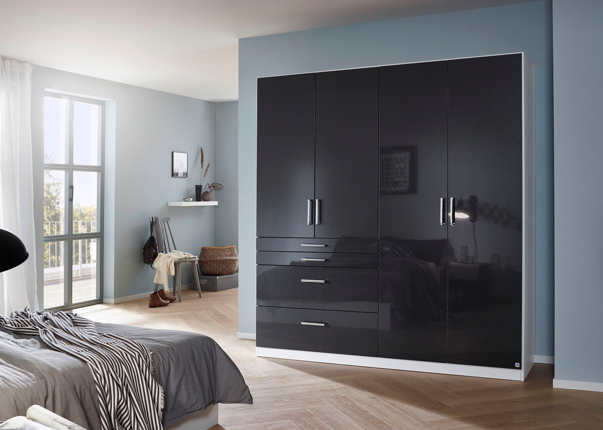 rauch Drehtürenschrank »Kleiderschrank Schrank Garderobe Garderobenschrank Topseller HOMBURG«, mit viel Stauraum, oberer Schubkasten mit Einteilung MADE IN GERMANY