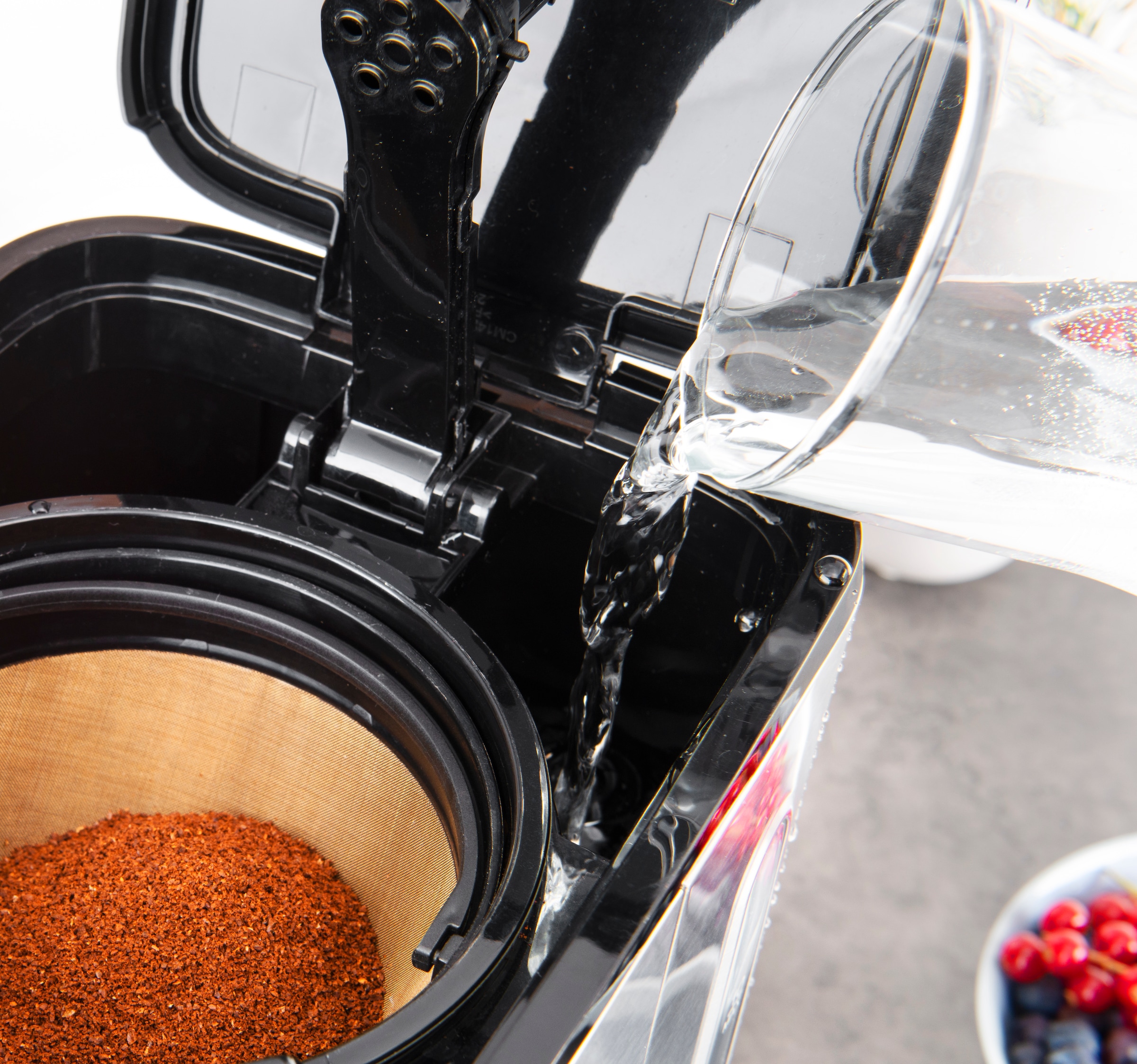 Gastroback Filterkaffeemaschine »Design Essential 42701« 1,5 l Kaffeekanne Edelstahlfilter 1x4
