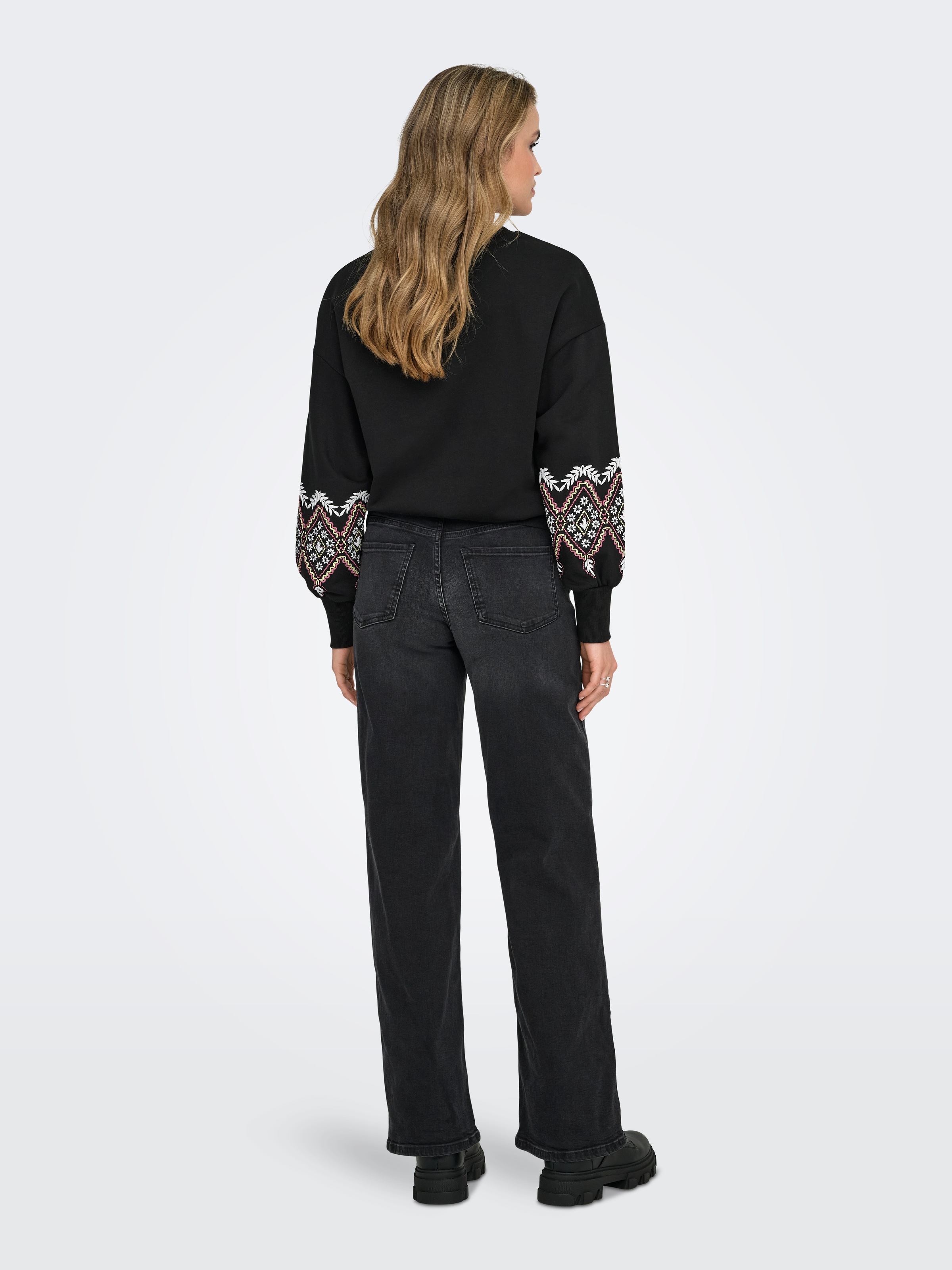 ONLY Sweatshirt »ONLBROOKE L/S O-NECK FLOWER SWT«, Baumwollmischung, regular fit
