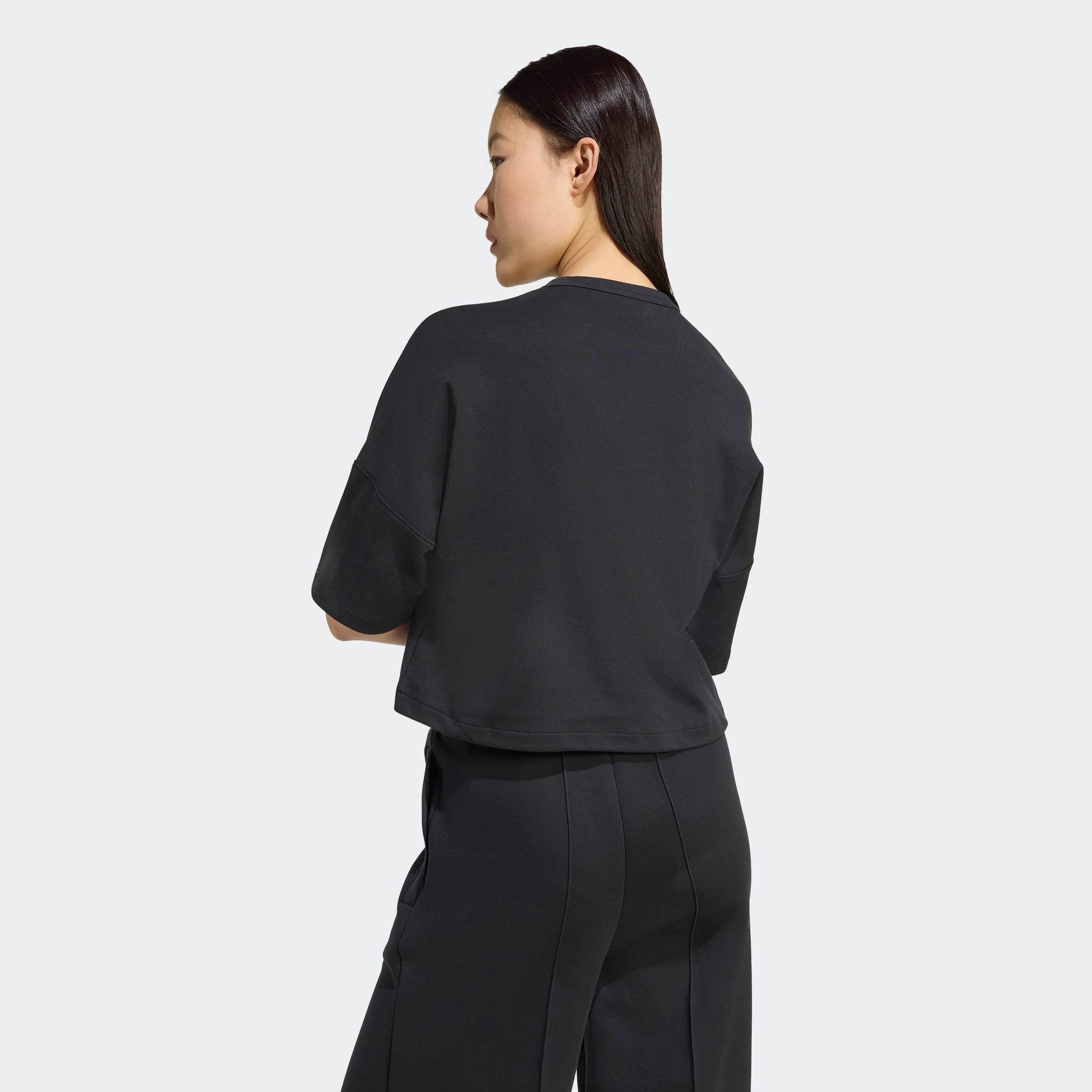 adidas Originals T-Shirt »3 STRIPES TEE« sportlicher Schnitt, lockere Passform, versetzte 3-Streifen