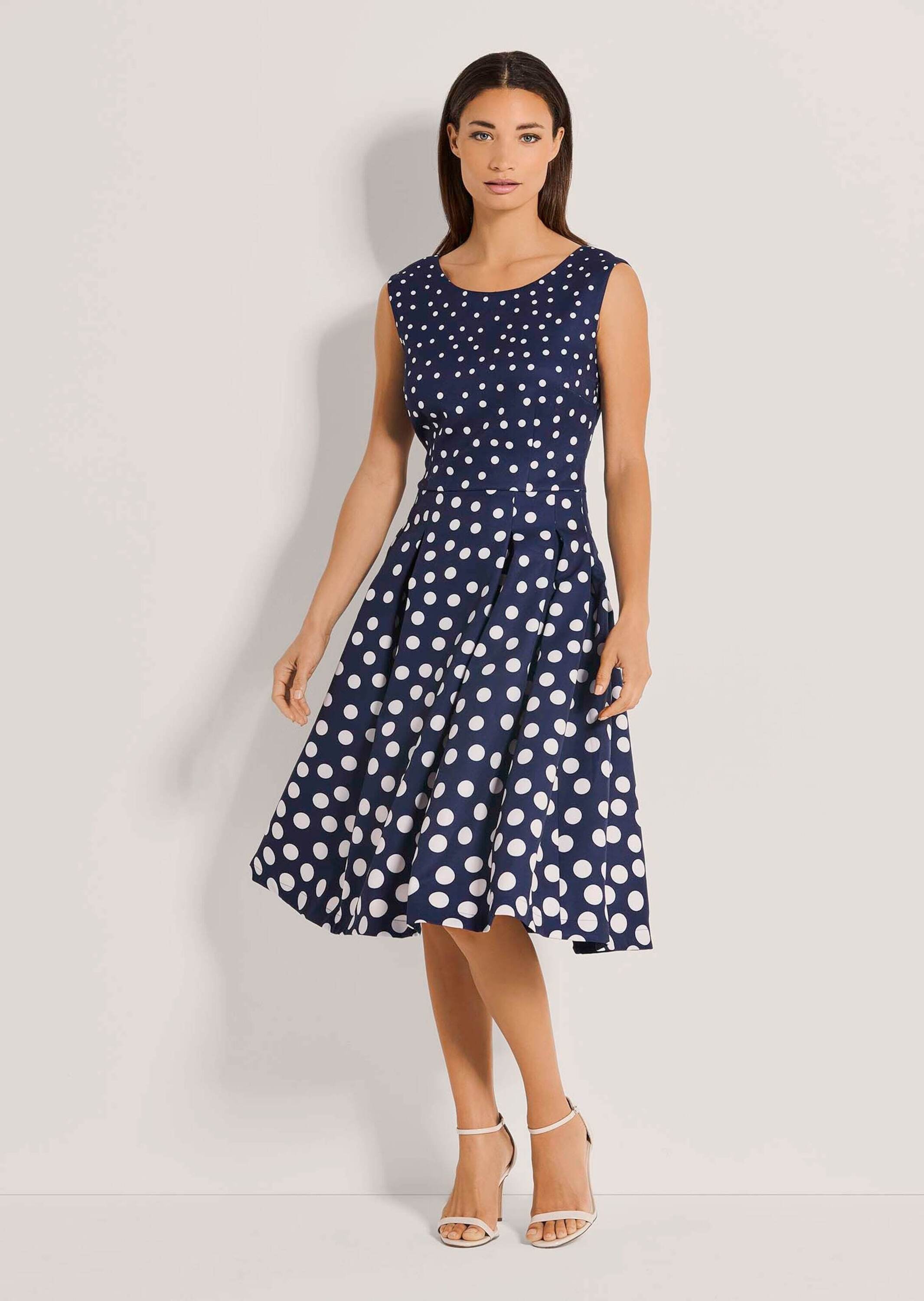 MADELEINE Sommerkleid »Kleid Kurzarm Tupfenkleid in Midilänge« V Ausschnitt im Rückteil