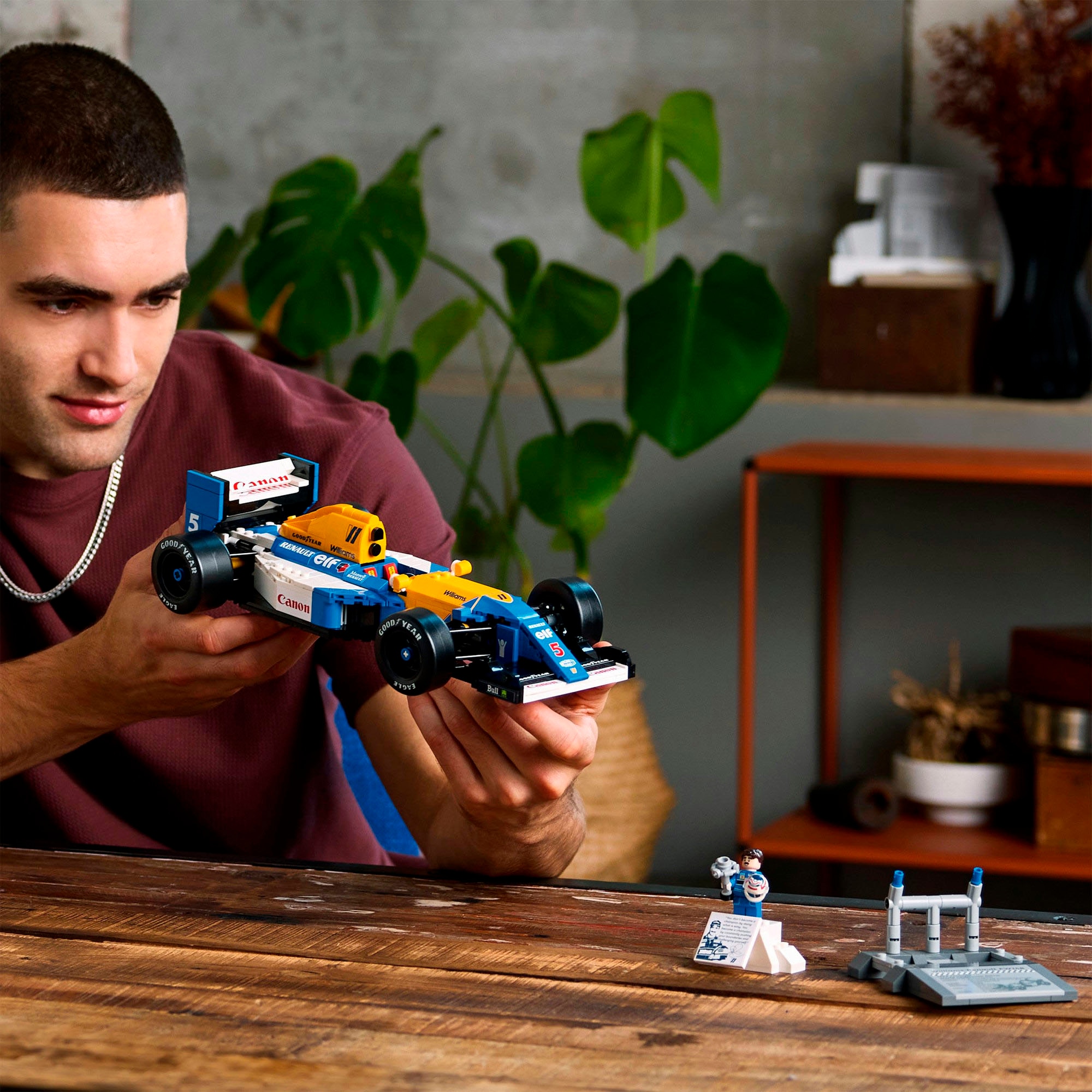 LEGO® Konstruktionsspielsteine »Williams Racing FW14B mit Nigel Mansell (10353), LEGO® Icons«, (799 St.), Made in Europe