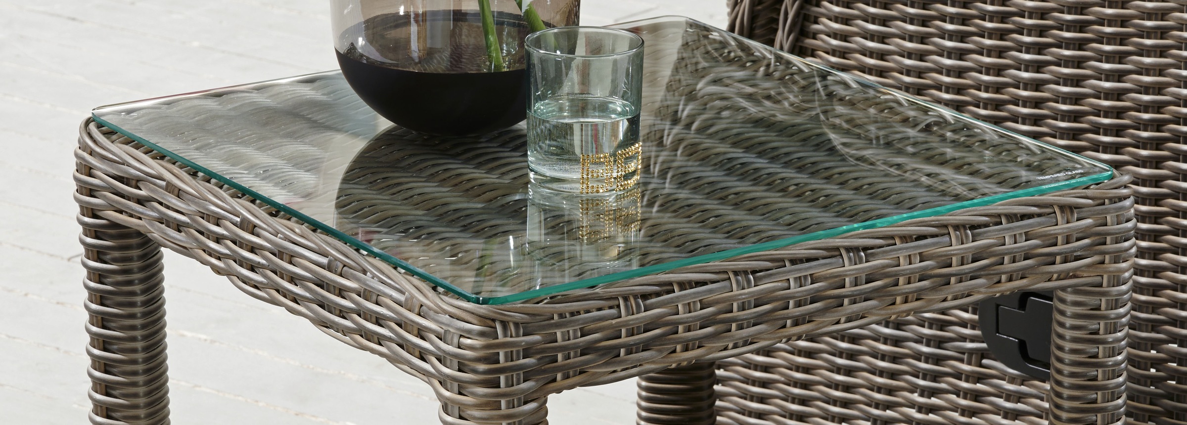 Destiny Balkonset »LUNA MERANO«, (Set, 3 tlg., 1 Beistelltisch, 2 Sessel), (Set, 7-tlg., 2 Sessel, 1 Tisch 46x47x50cm) Aluminium, Polyrattan