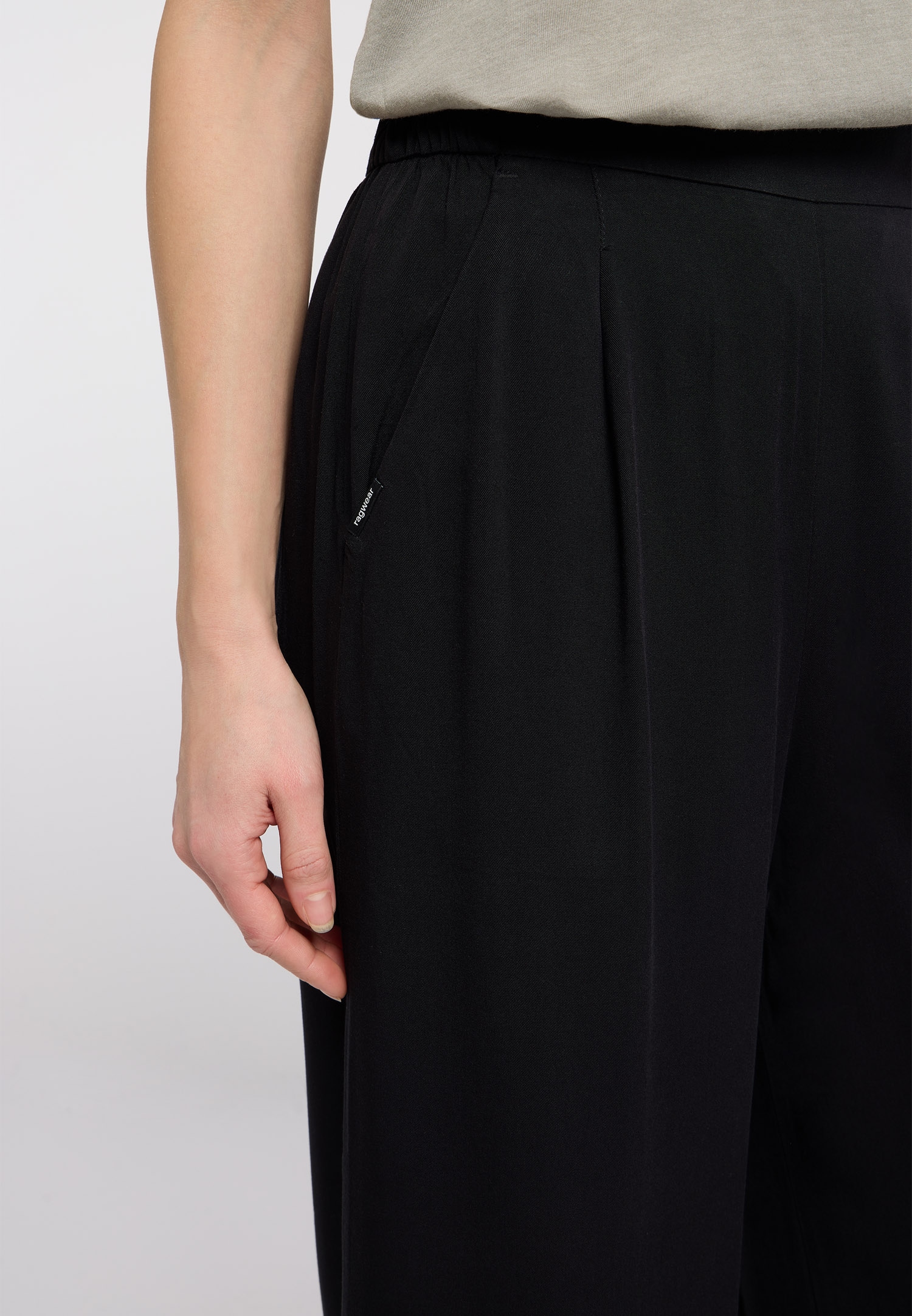 Ragwear Schlupfhose »LOGGAN«  reine Viskose und weites Bein für angenehmes Tragegefühl