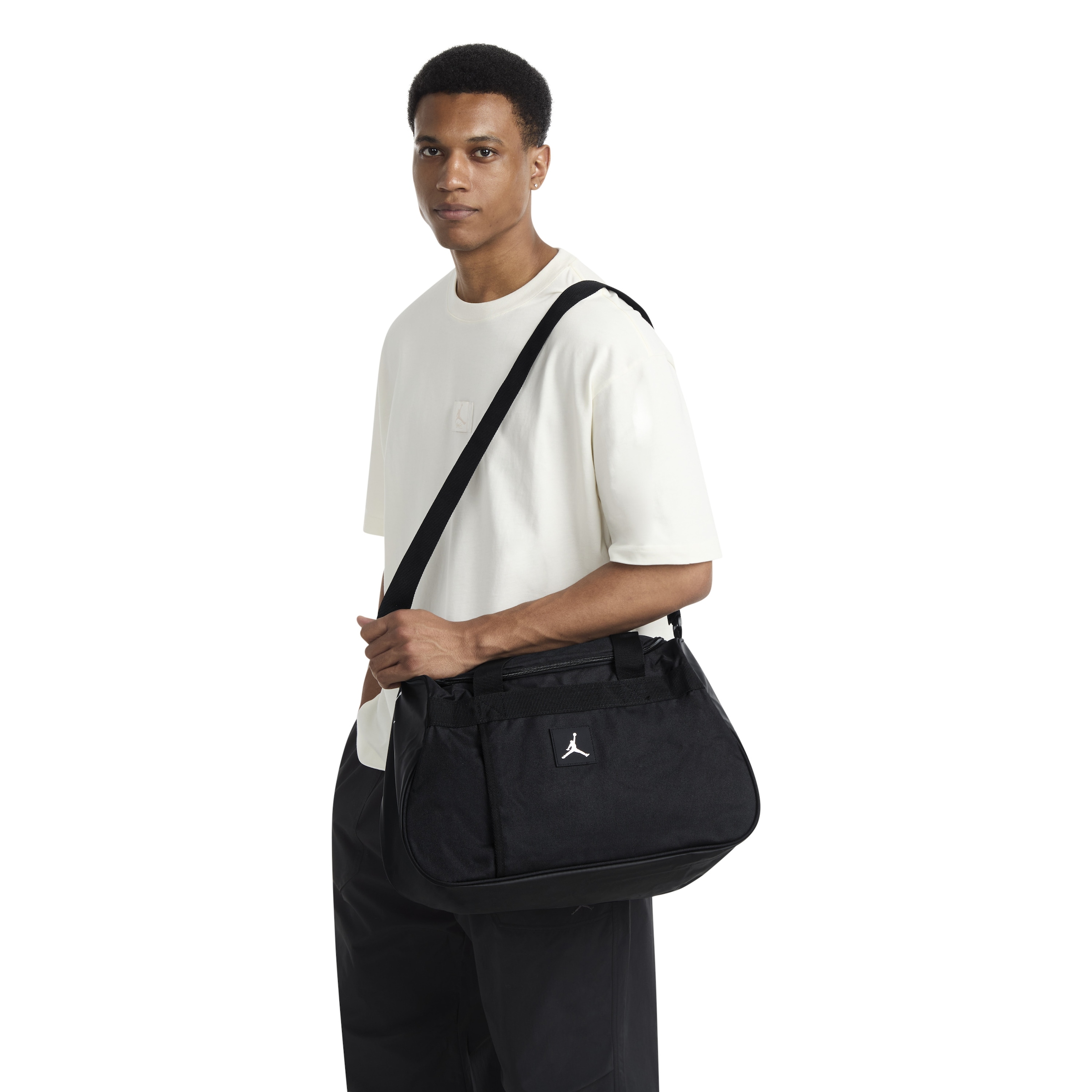 Jordan Sporttasche »JAM JORDAN ESSENTIALS DUFFLE« mit geräumigem Hauptfach, große Reißverschlusstasche