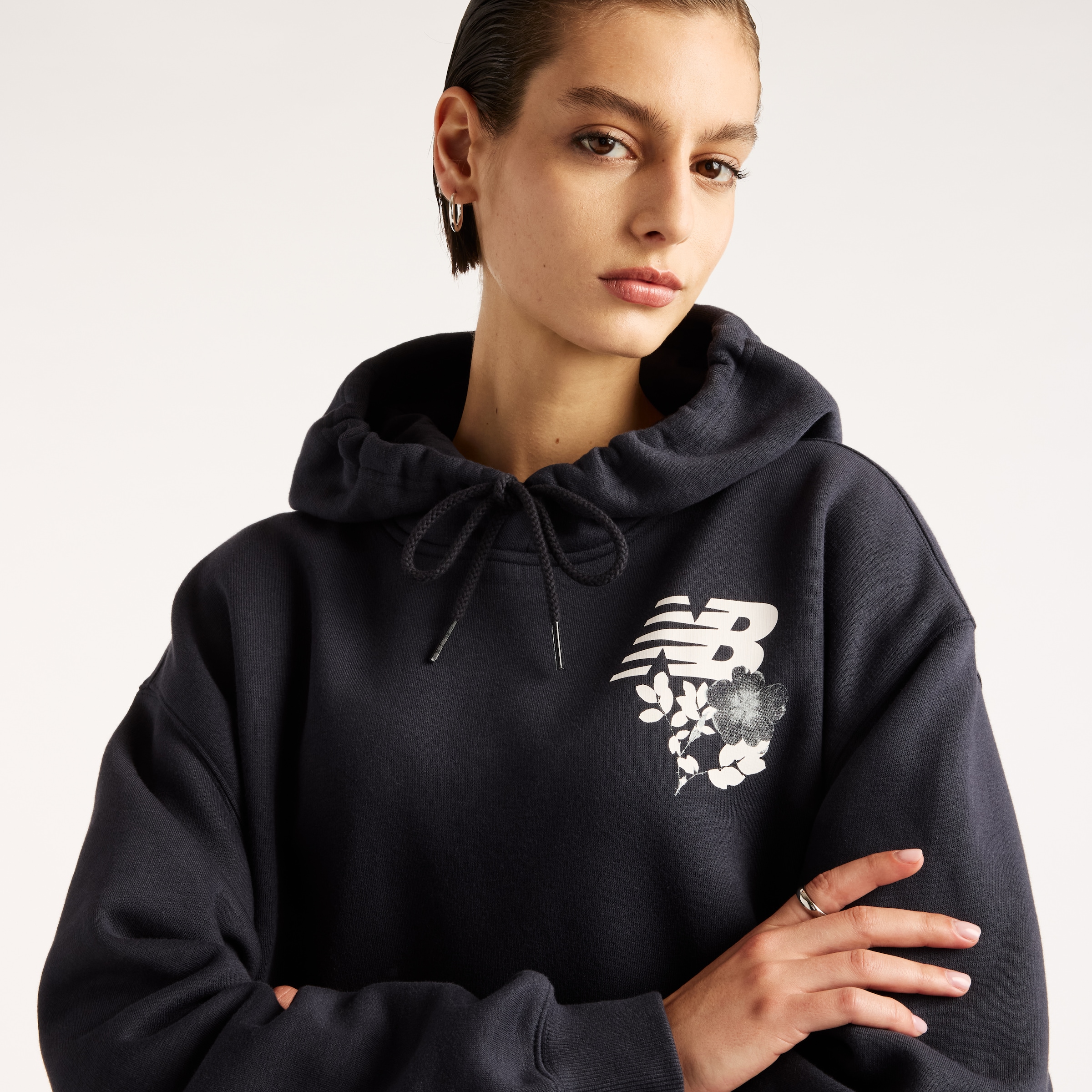 New Balance Kapuzensweatshirt »PRESSED FLOWERS HOODIE«, aus Baumwolle und Polyester, für Erwachsene
