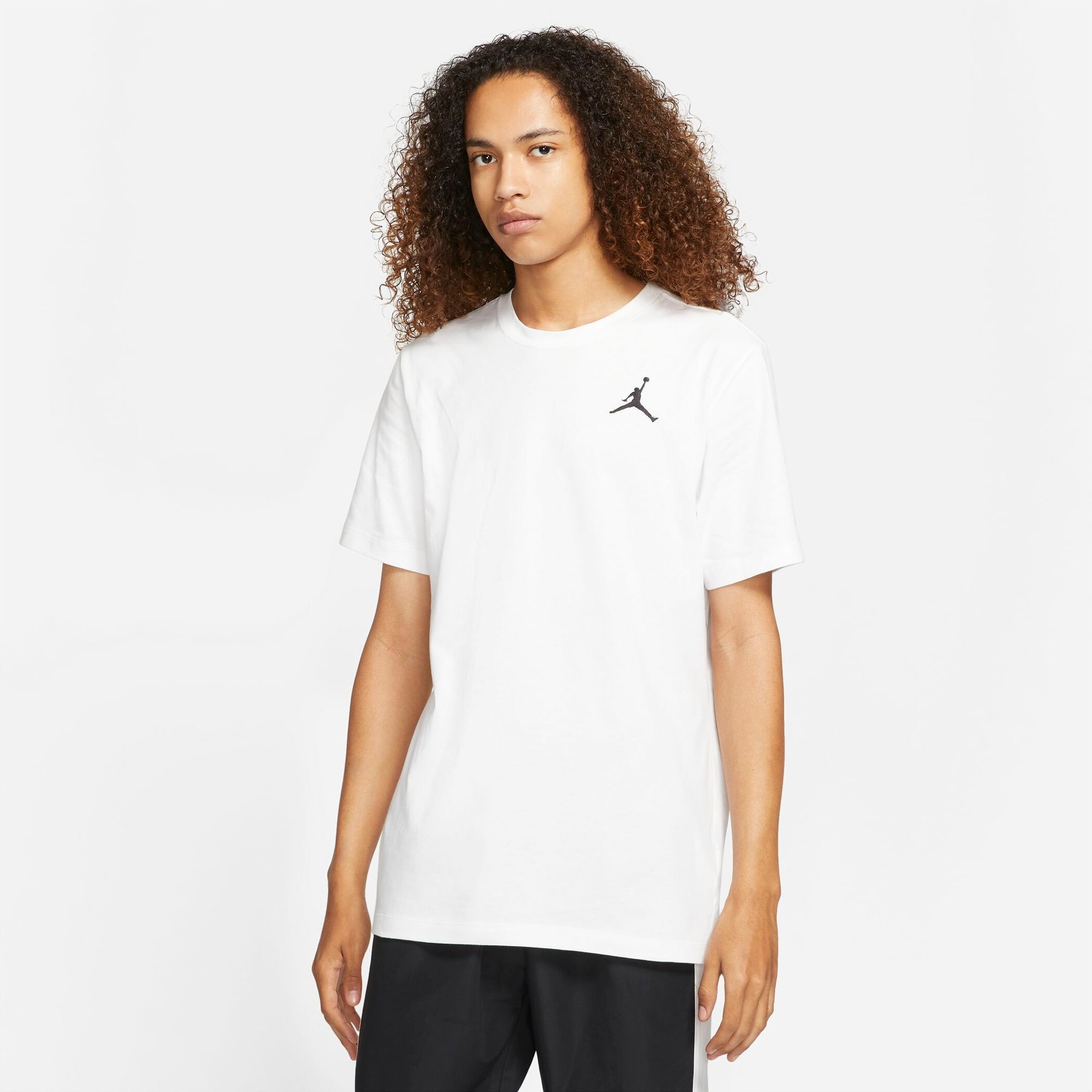Jordan Trainingsshirt »M J JUMPMAN EMB SS CREW« aus weicher Baumwolle, normale Länge, gerader Abschluss