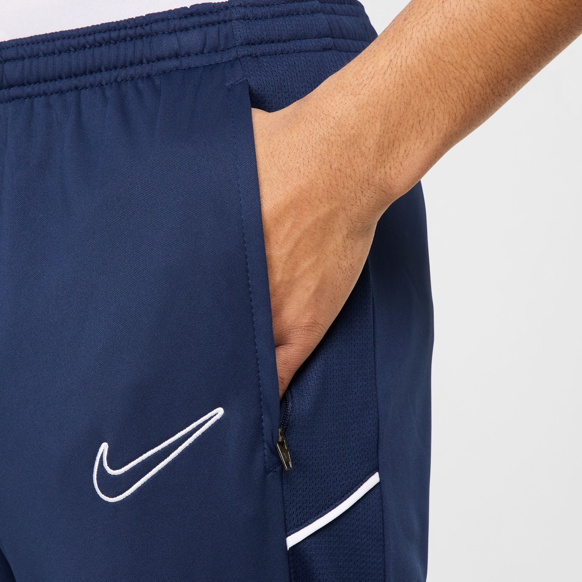 Nike Trainingshose »Nike Academy Men's Dri-FIT Soccer Pants«  für Fußball und sportliche Aktivitäten geeignet, sportlicher Stil
