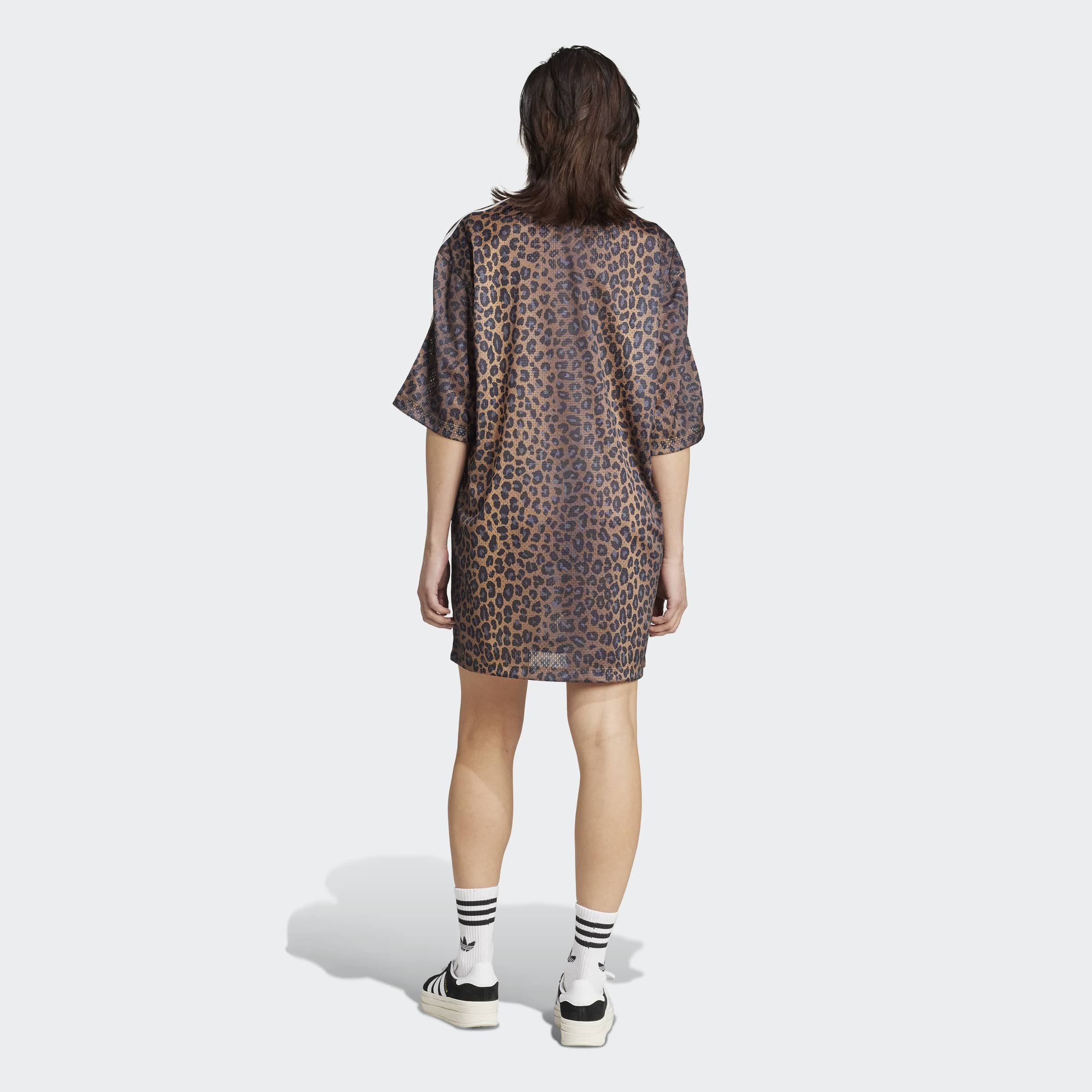 adidas Originals Shirtkleid »TEE DRESS«, (1 tlg.), Leoprint Shirtkleid, Dreiviertelarm, weite Passform