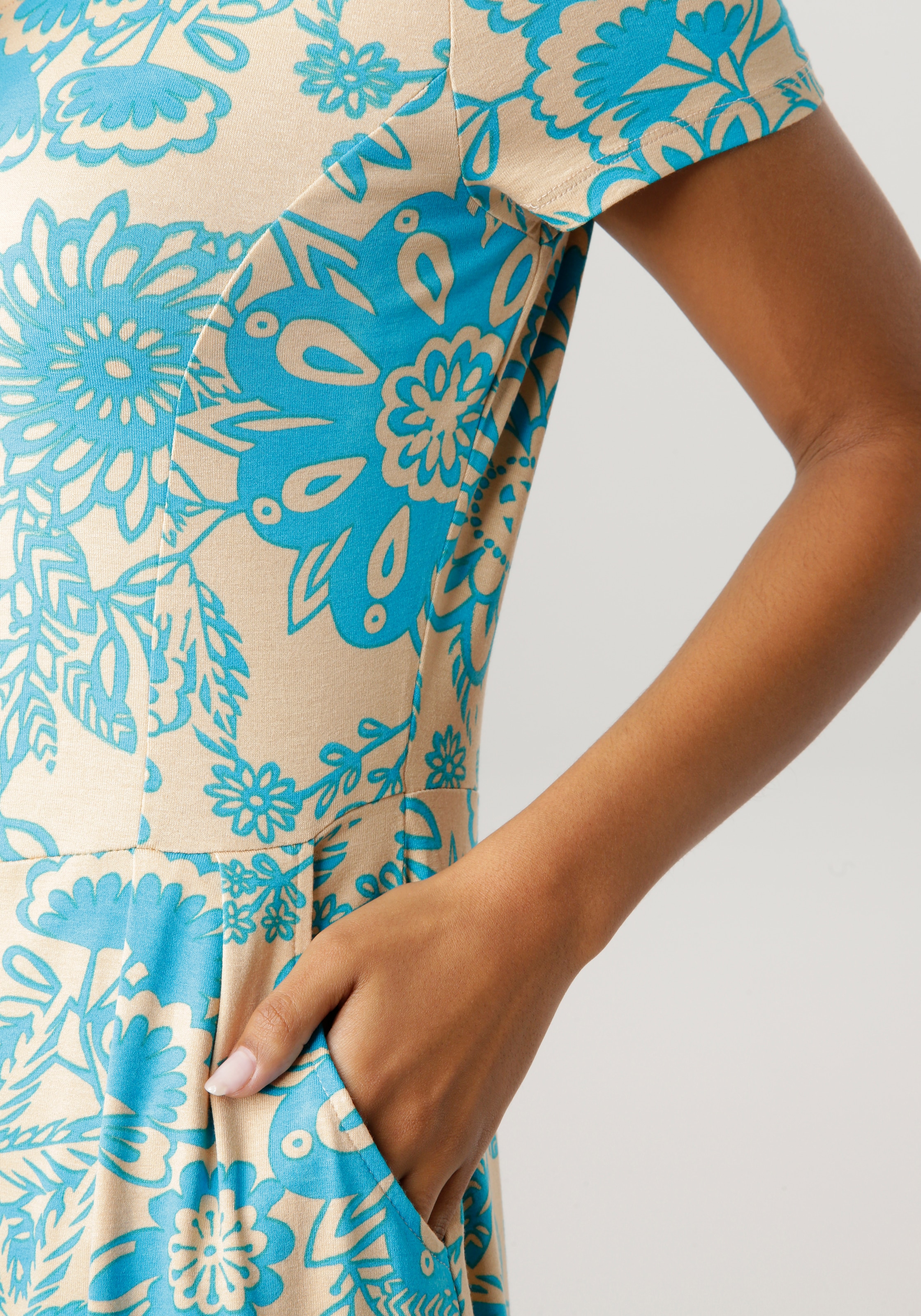 Aniston SELECTED Sommerkleid, mit Blumendruck in Mandala-Optik - NEUE KOLLEKTION