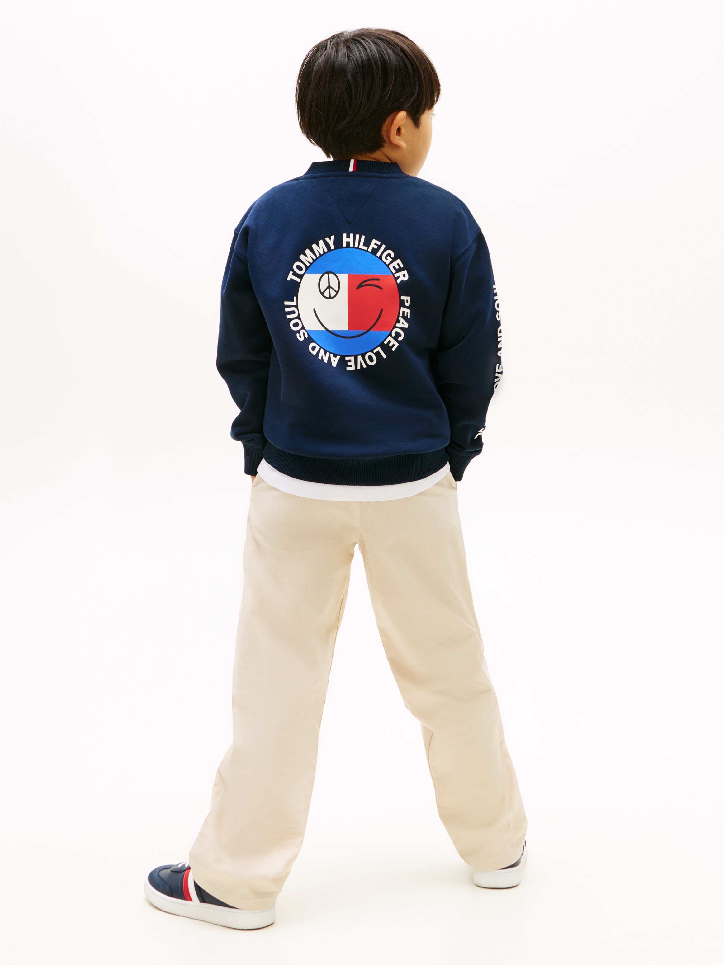 Tommy Hilfiger Sweatshirt »FUN FLAG GRAPHIC SWEATSHIRT«, Kinder bis 16 Jahre, Druck, Rundhals
