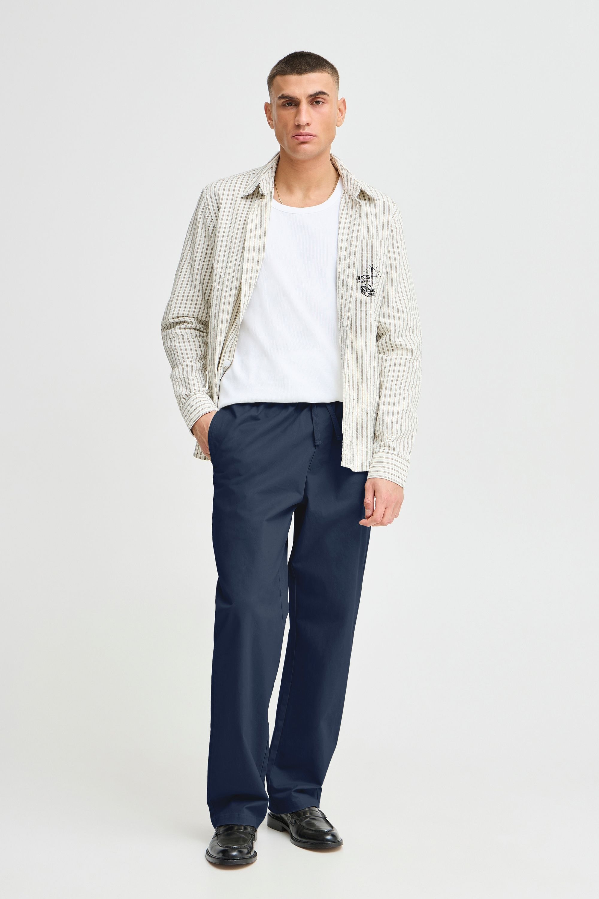 !Solid Chinohose »Chinohose SDALANN ELAST.«