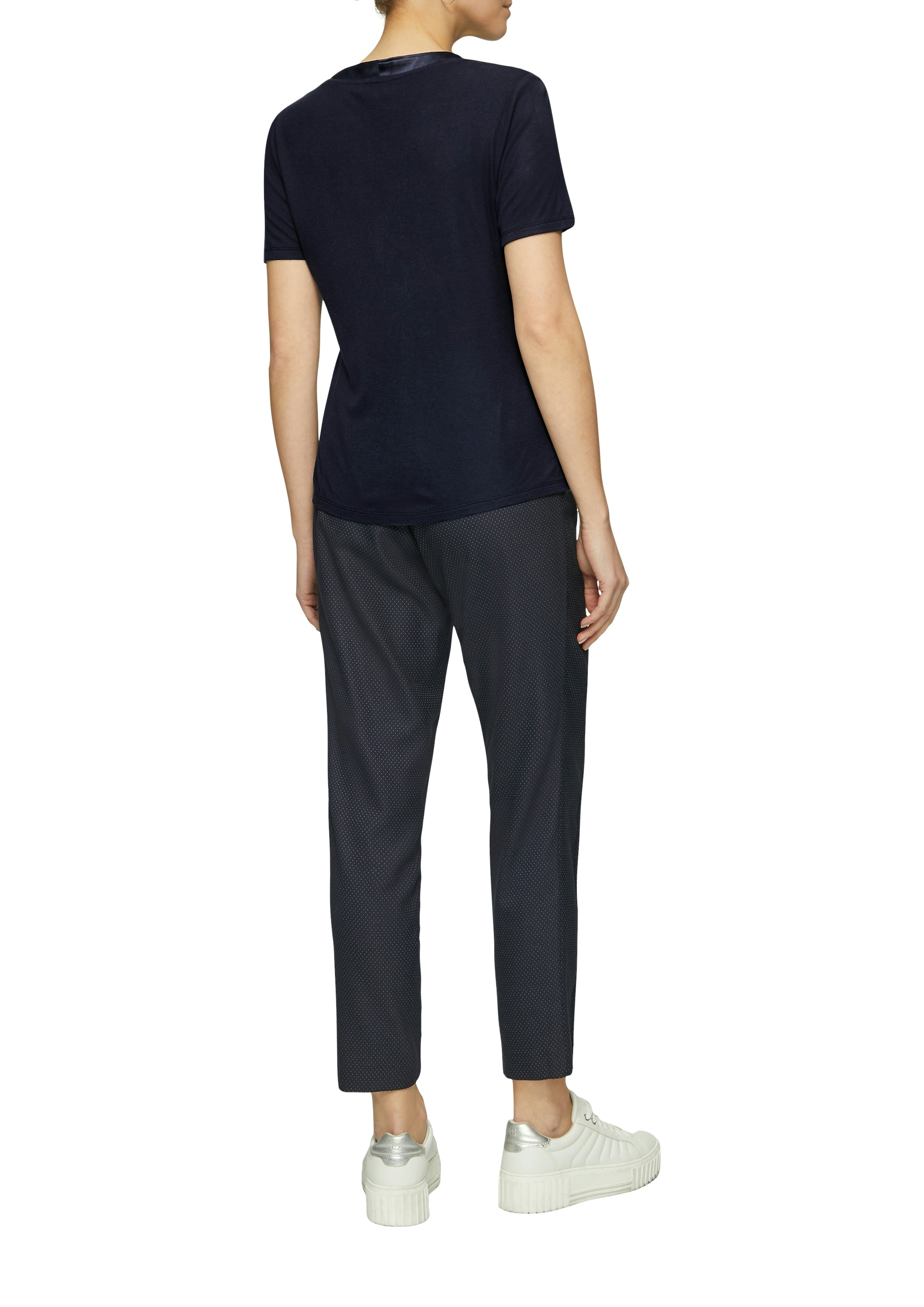 s.Oliver BLACK LABEL T-Shirt mit satiniertem V-Ausschnitt