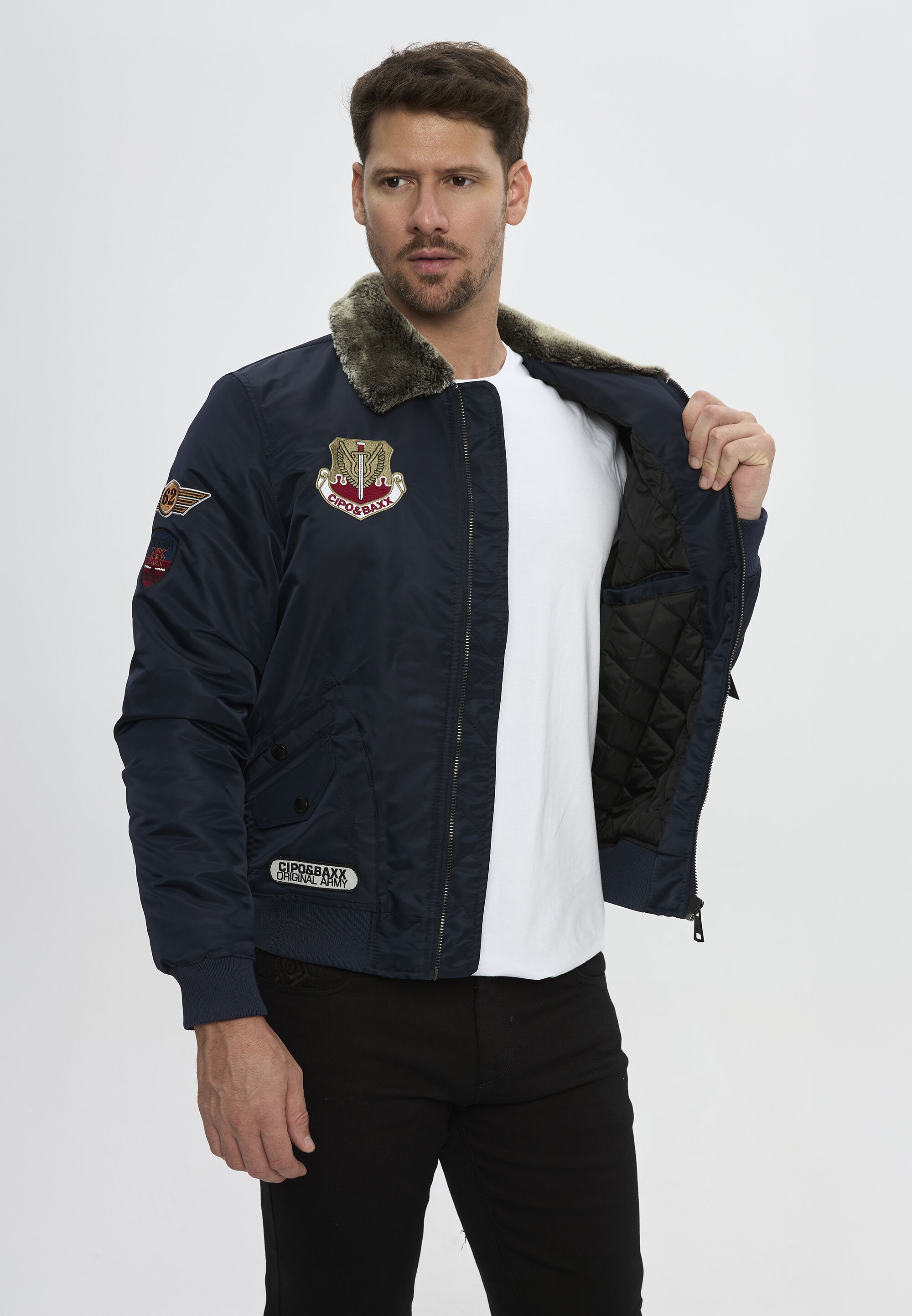 Cipo & Baxx Winterjacke »Winterjacke CM232« mit Kapuze