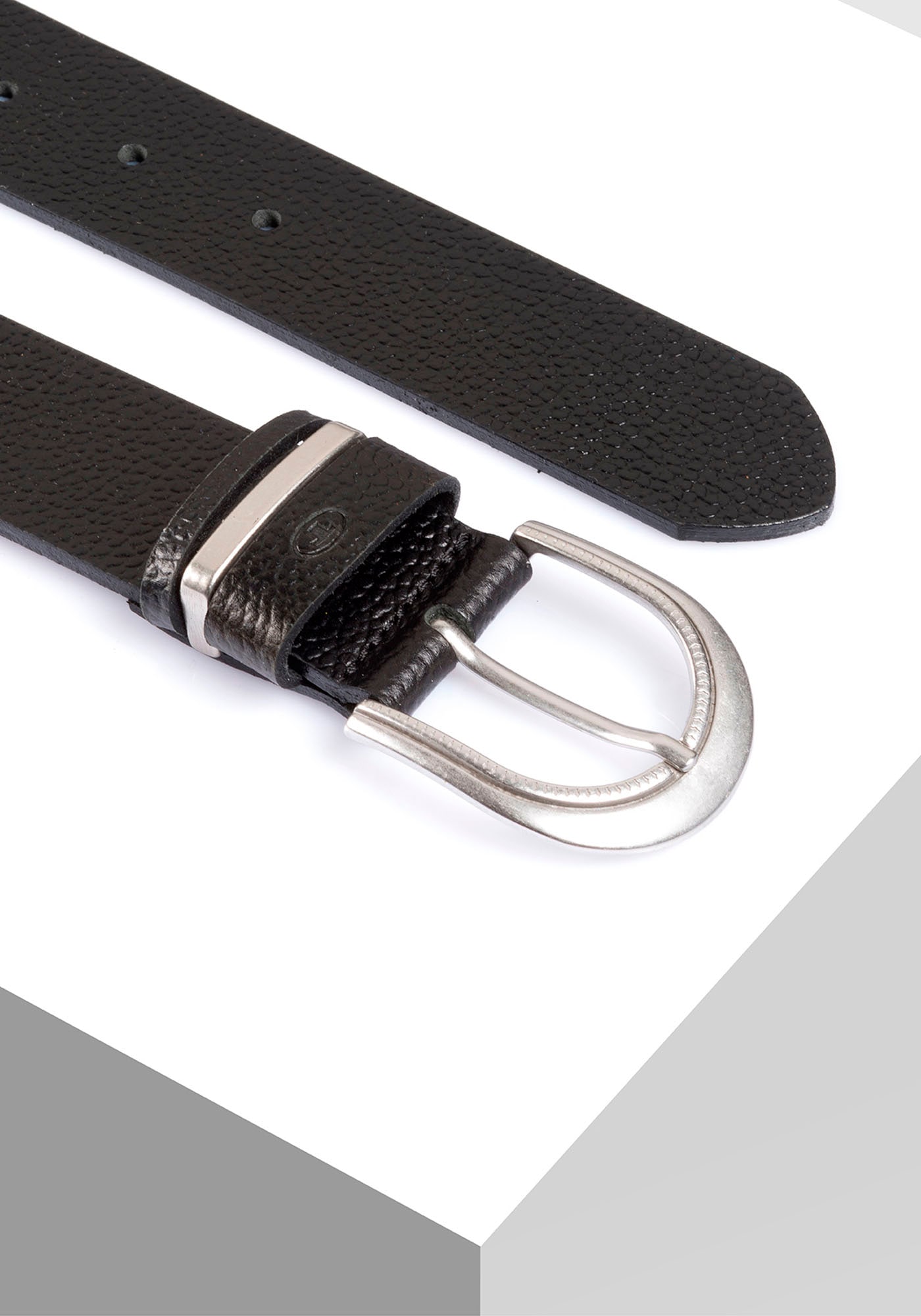 TOM TAILOR Ledergürtel »TTSANDRA«, 3,5 cm breiter Damengürtel, genarbte Oberfläche, Schließe silberfarben