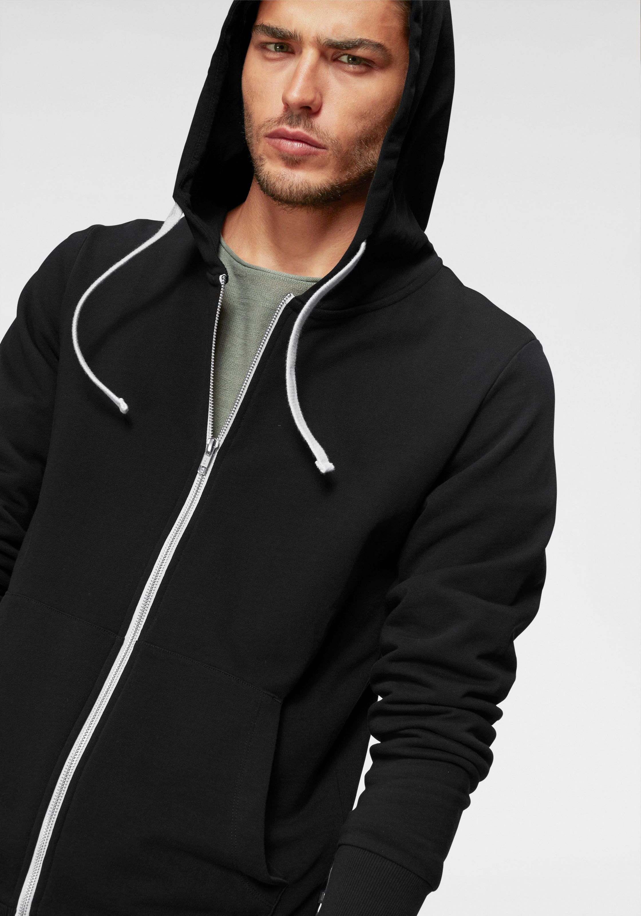 Jack and Jones Sweatjacke in Schwarz
