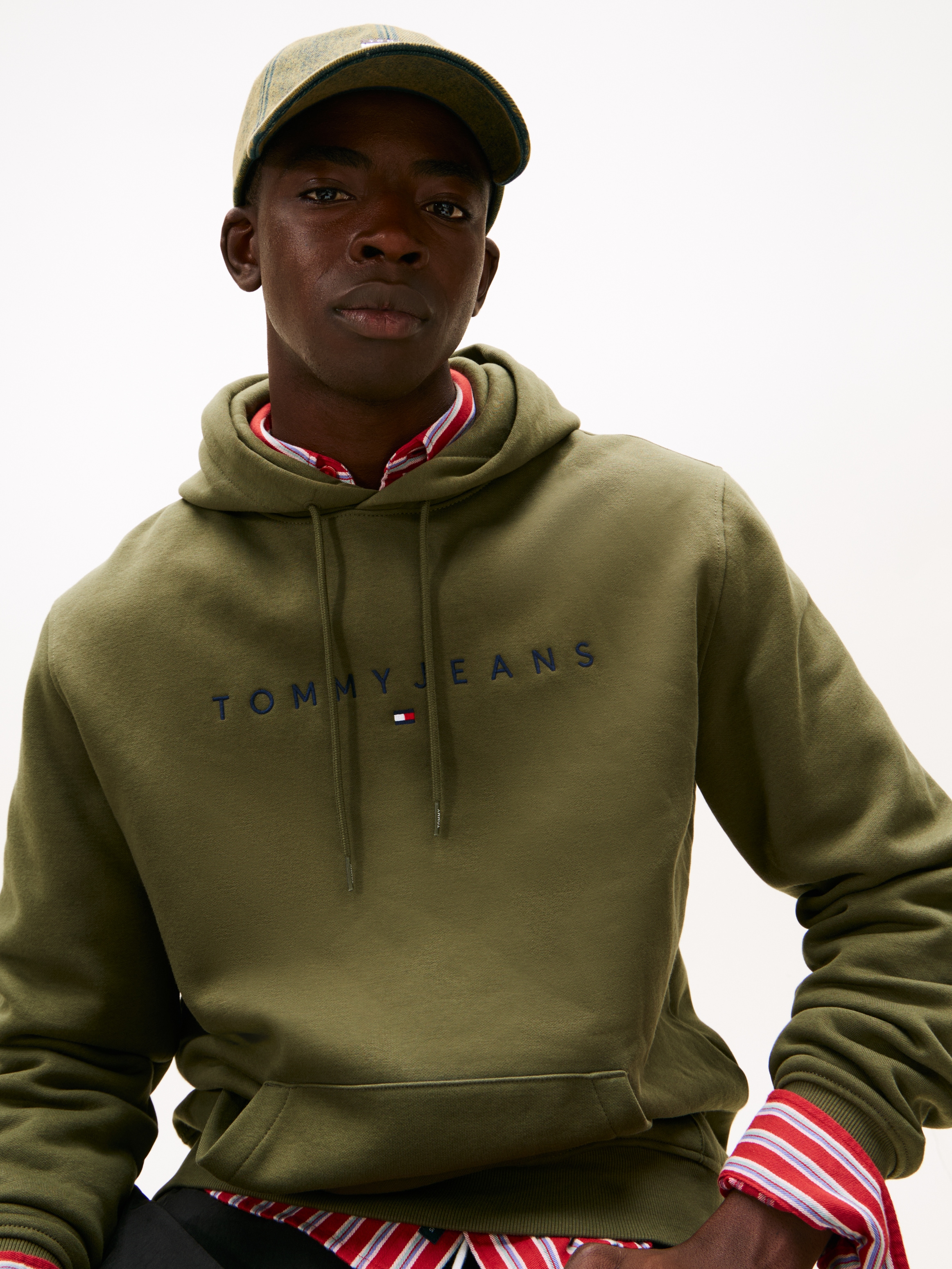Tommy Jeans Hoodie »TJM REG LINEAR LOGO HOODIE EXT«, mit Logo-Stickerei
