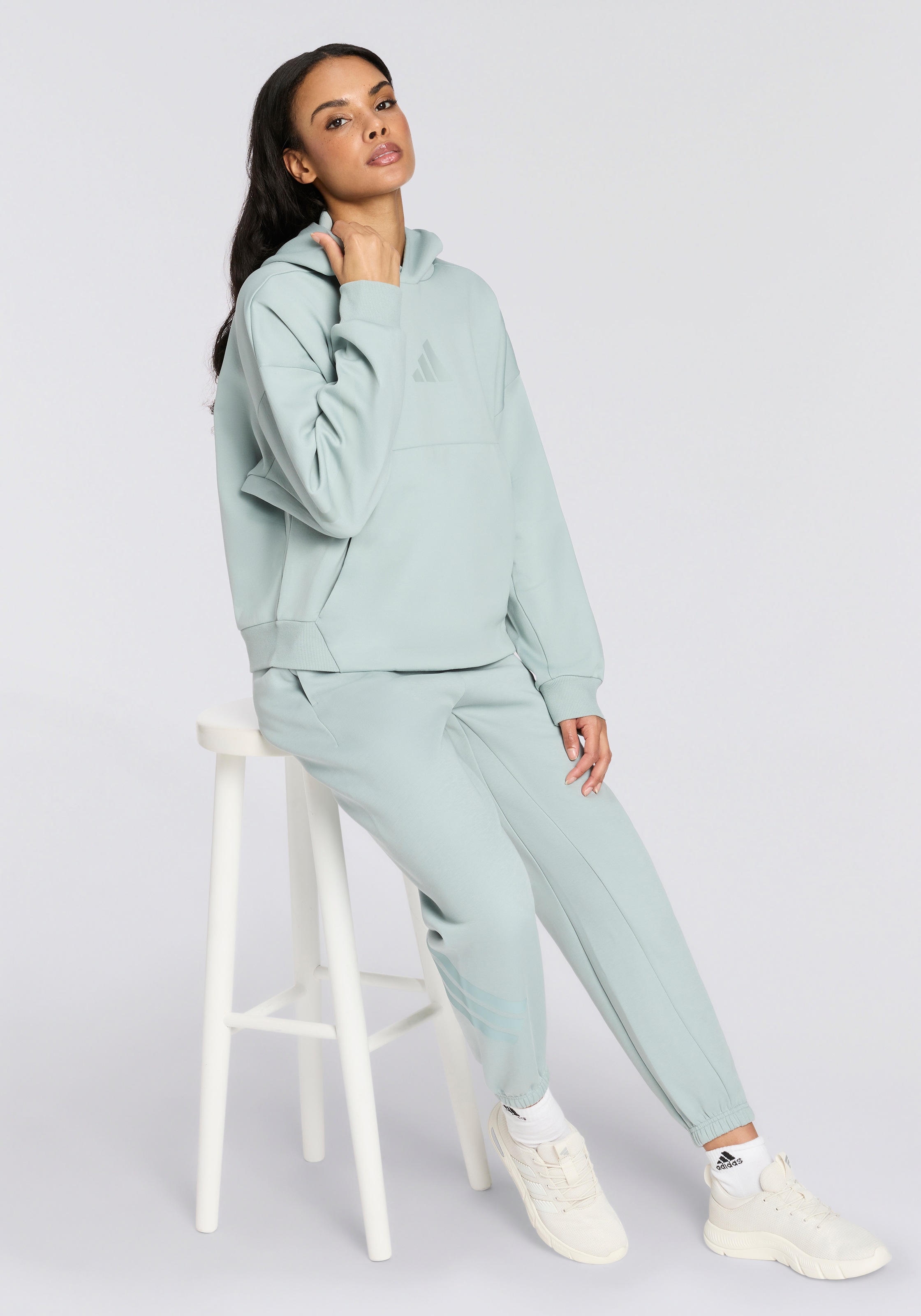 adidas Sportswear Kapuzensweatshirt »W Z.N.E. OH HD«
