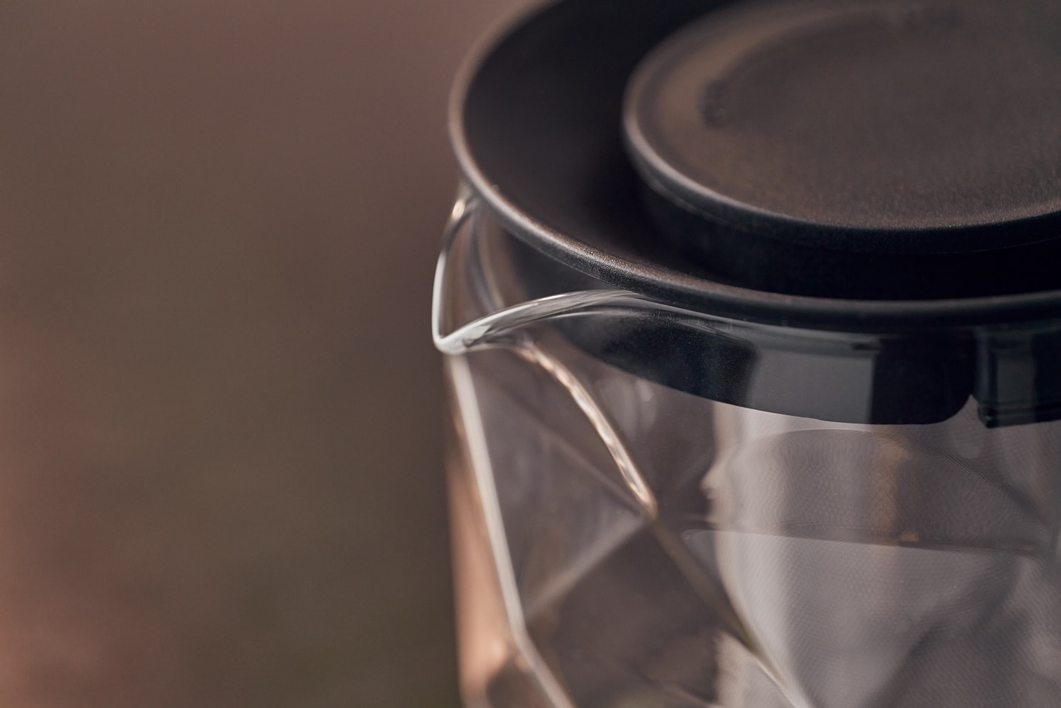 RESTO Kitchenware Teekanne »Ain, hitzebeständige Glaskanne im 3D Design, Höhe 12 cm« 1 l 4 Stk. tlg. mit herausnehmbarem Filtersieb aus Edelstahl, im Geschenkkarton