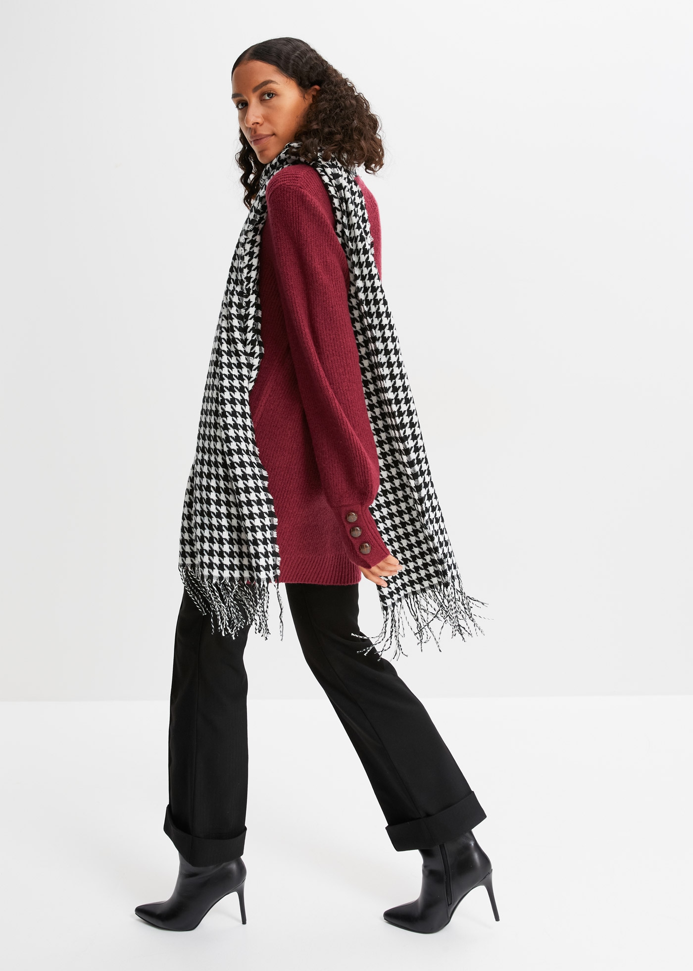 bonprix Longpullover »Longpullover mit Knöpfen« aus Polyacryl, Polyester und Elasthan, mit Rundhalsausschnitt