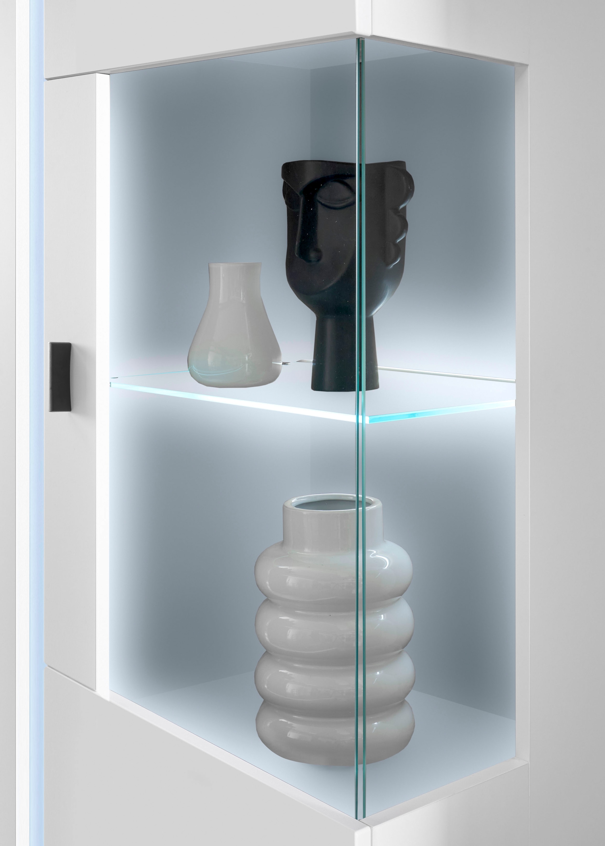 Home affaire Vitrine »LONG ISLAND, Stauraumvitrine« 1 Stk. tlg. in moderner Trendfarbe,inklusive senkrechter Beleuchtung,Breite 80 cm