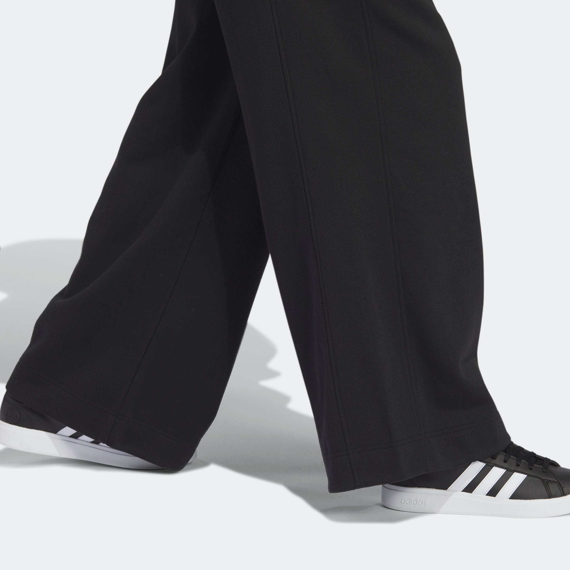 adidas Sportswear Sporthose »W ALL SZN WL«, (1 tlg.)
