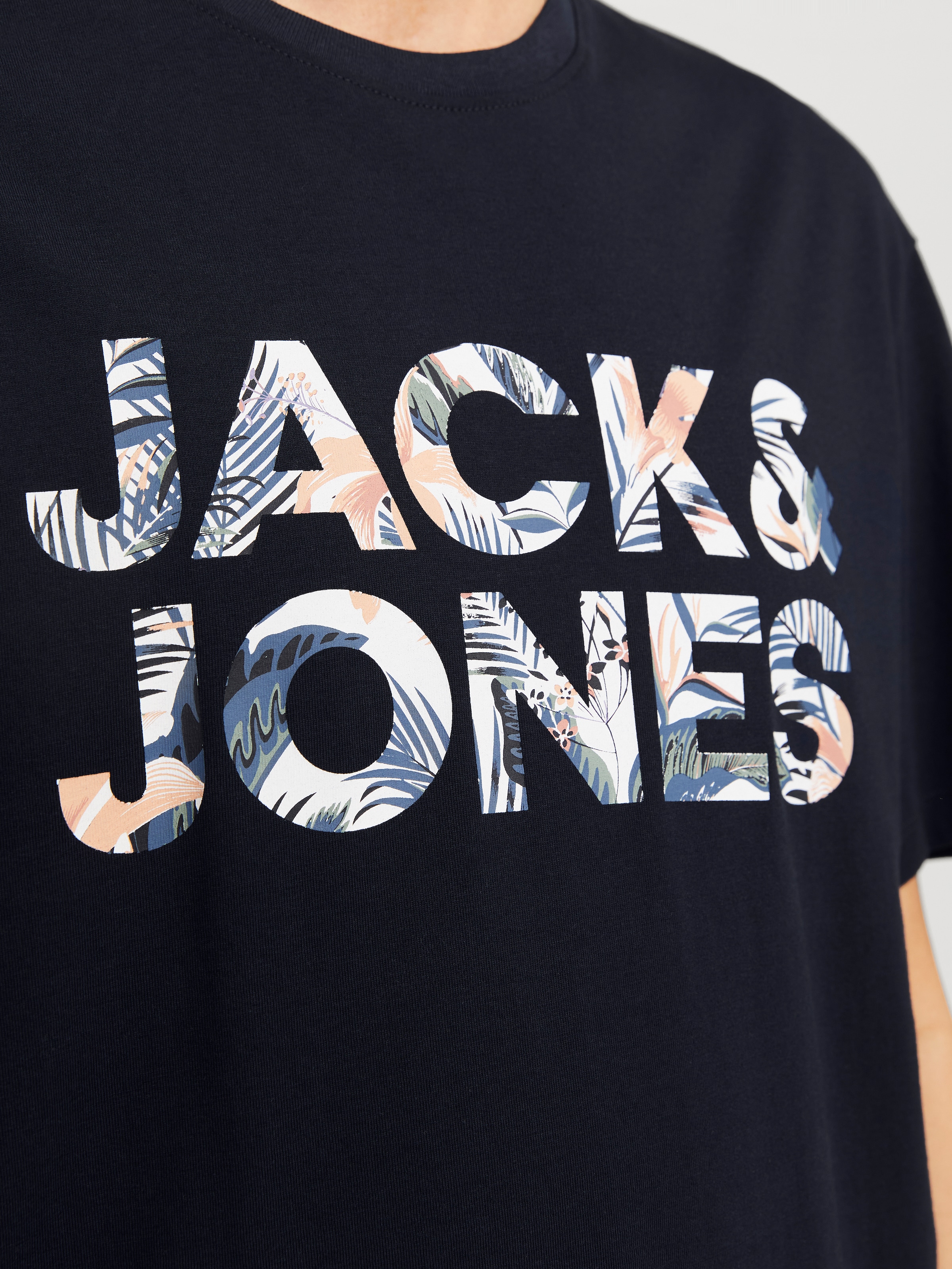 Jack & Jones Rundhalsshirt »JJEBRYAN CORP LOGO TEE SS O-NECK NOOS«, mit Logo Druck