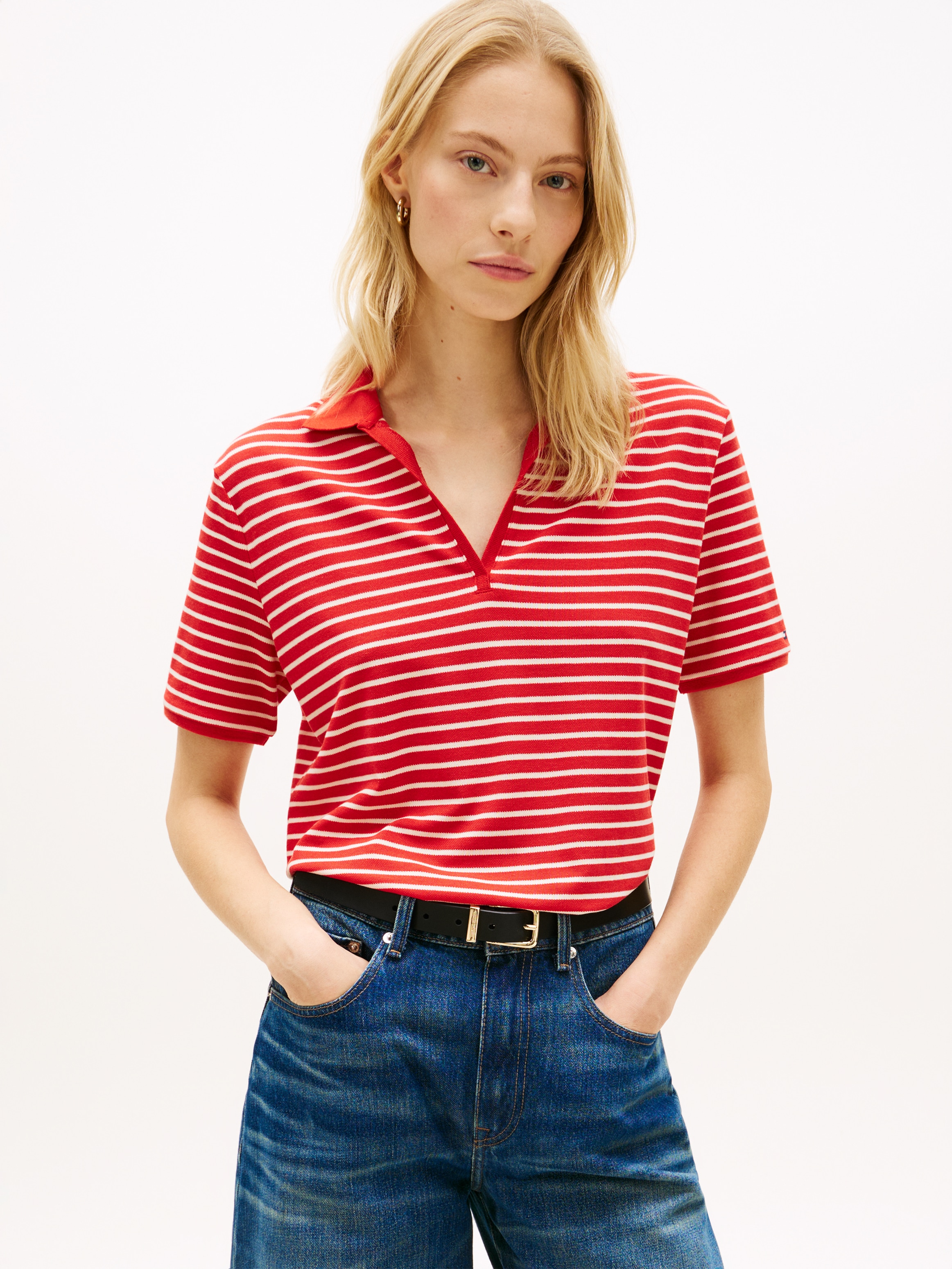 Tommy Hilfiger Poloshirt »LYOCELL PIQUE OPEN-NK SS POLO« mit kleinem Logo-Stick