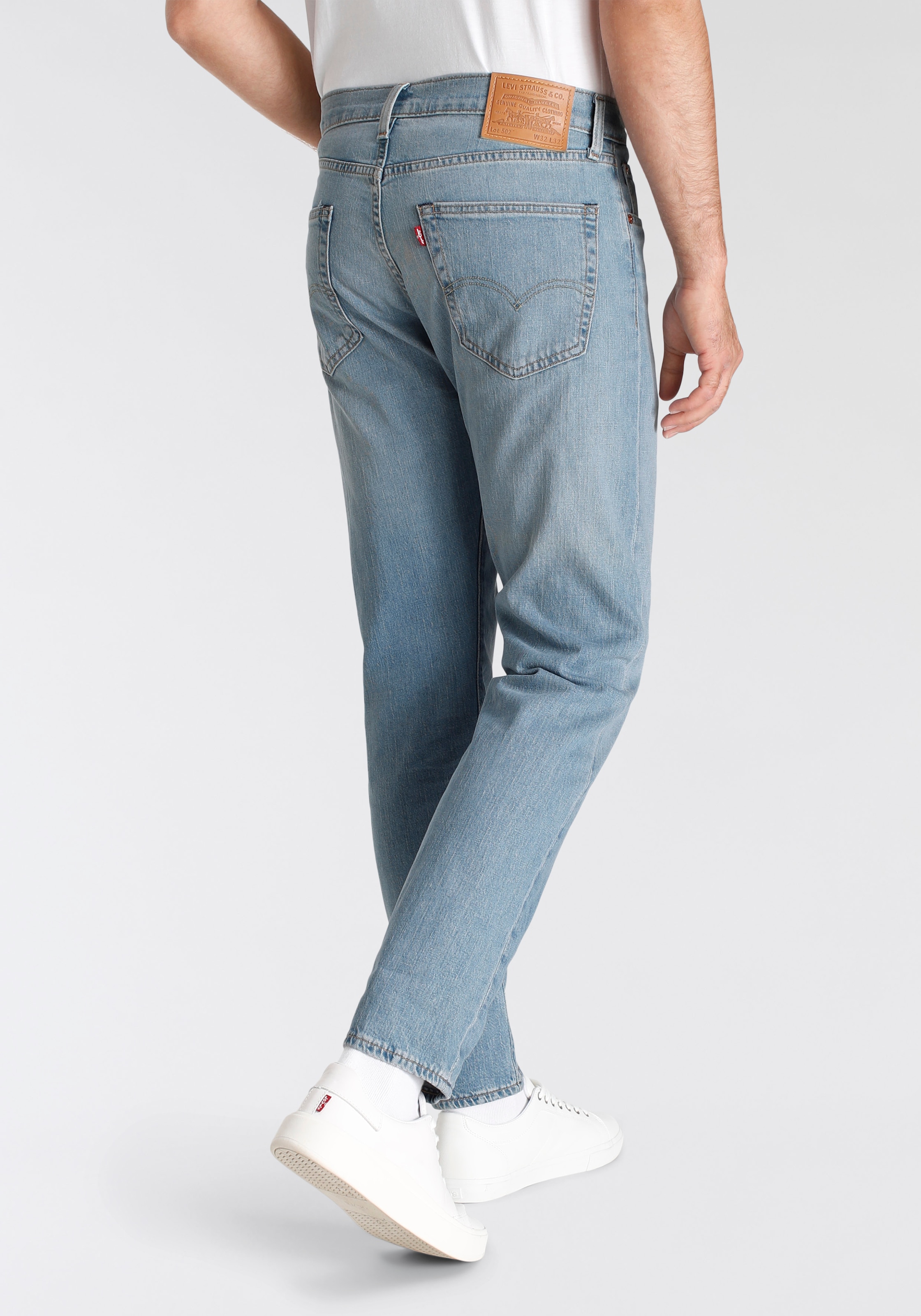 Levi's® Tapered-fit-Jeans »502 TAPER«, in elegantem, modernem Stil