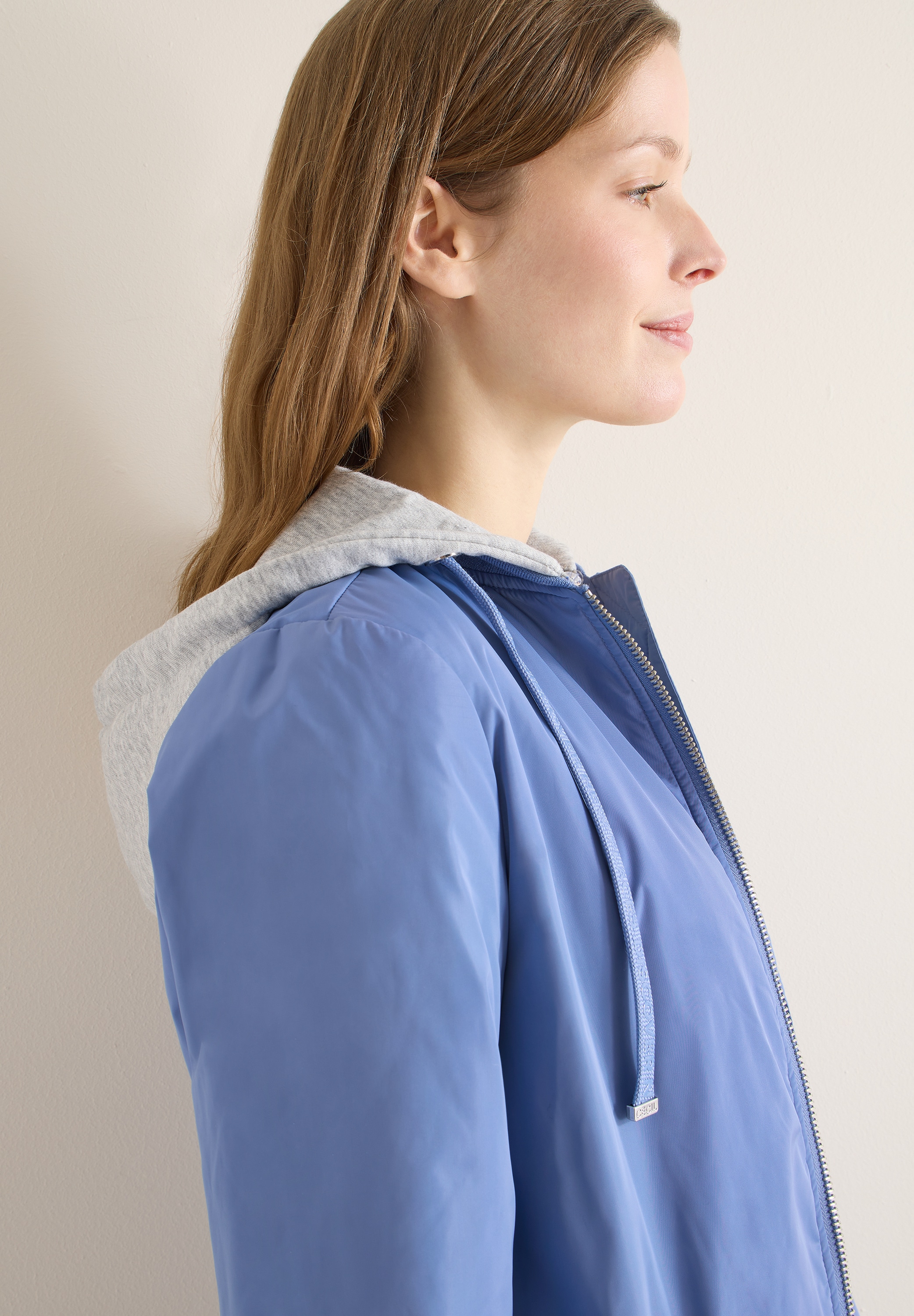 Cecil Langjacke mit Kapuze mit Reißverschlusstasche am Ärmel, mit Kapuze aus Sweatmaterial