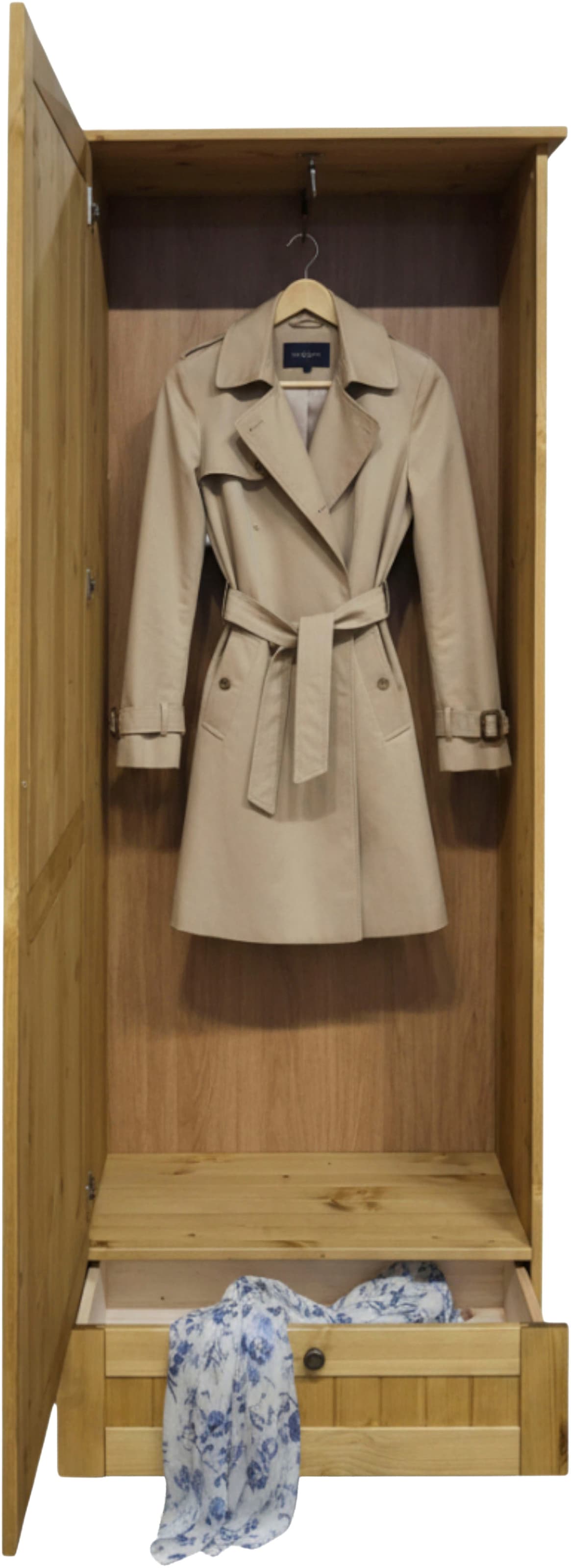 Home affaire Garderobenschrank »Juventus« 1 Stk. tlg. aus massiver Kiefer, Breite  67cm, mit Kleiderstange