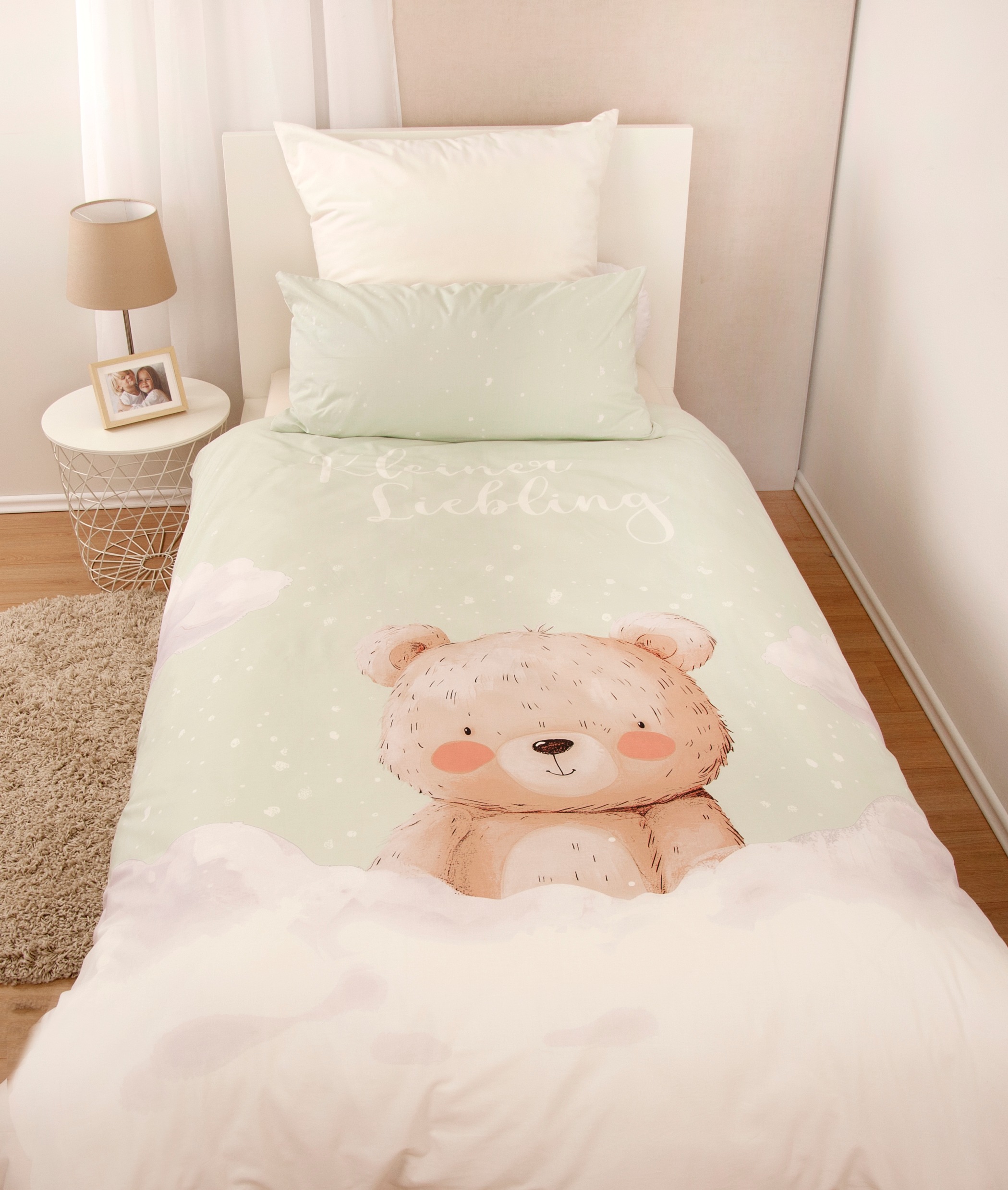 Lüttenhütt Kinderbettwäsche »Kleiner Liebling in Gr. 100x135 und 135x200 cm«, aus Baumwolle, mit niedlichem Bärenmotiv & Schriftzug, Babybettwäsche