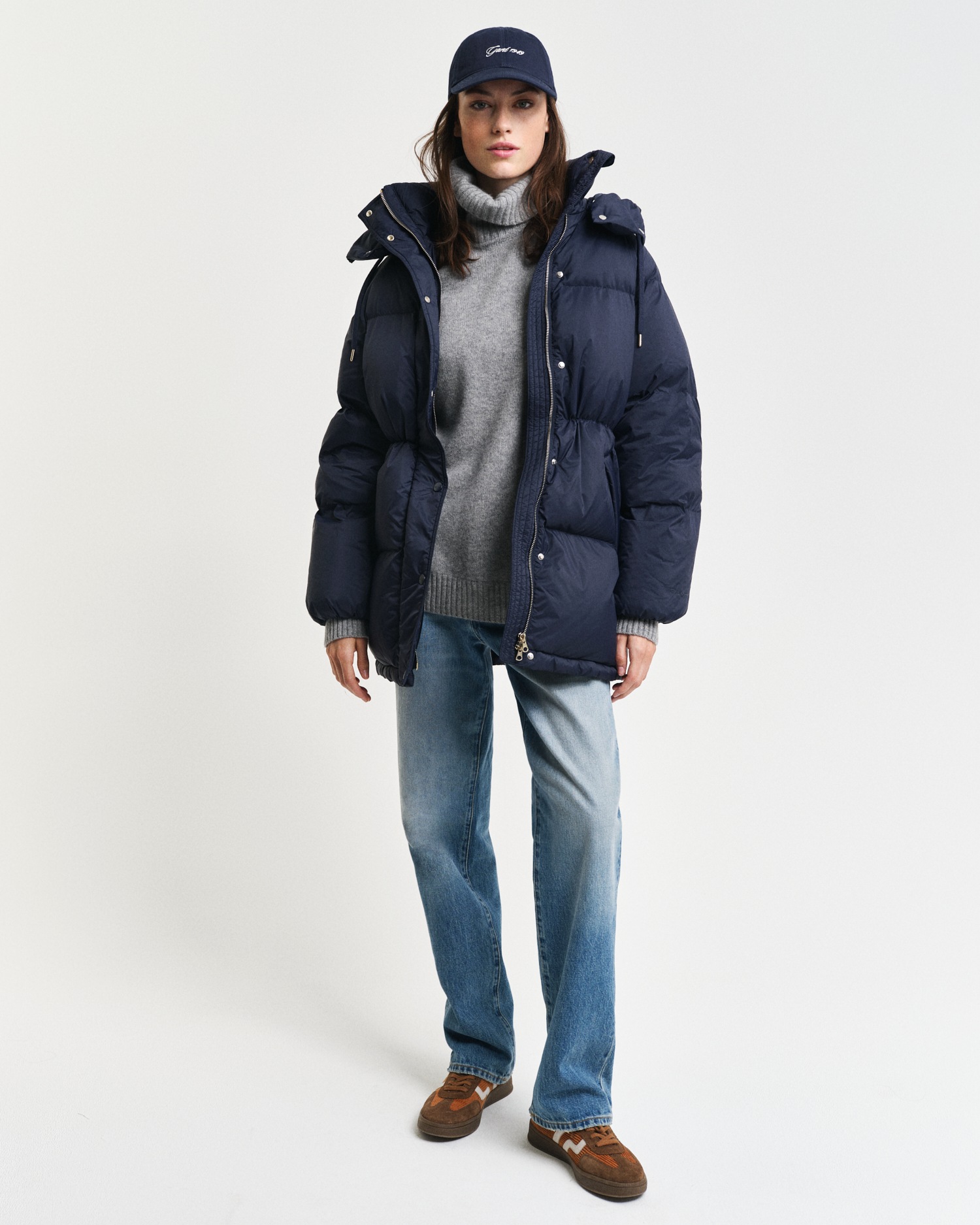 Gant Steppjacke »MID LENGTH DOWN JACKET«, mit Kapuze, mit 2-Wege-Reißverschluss