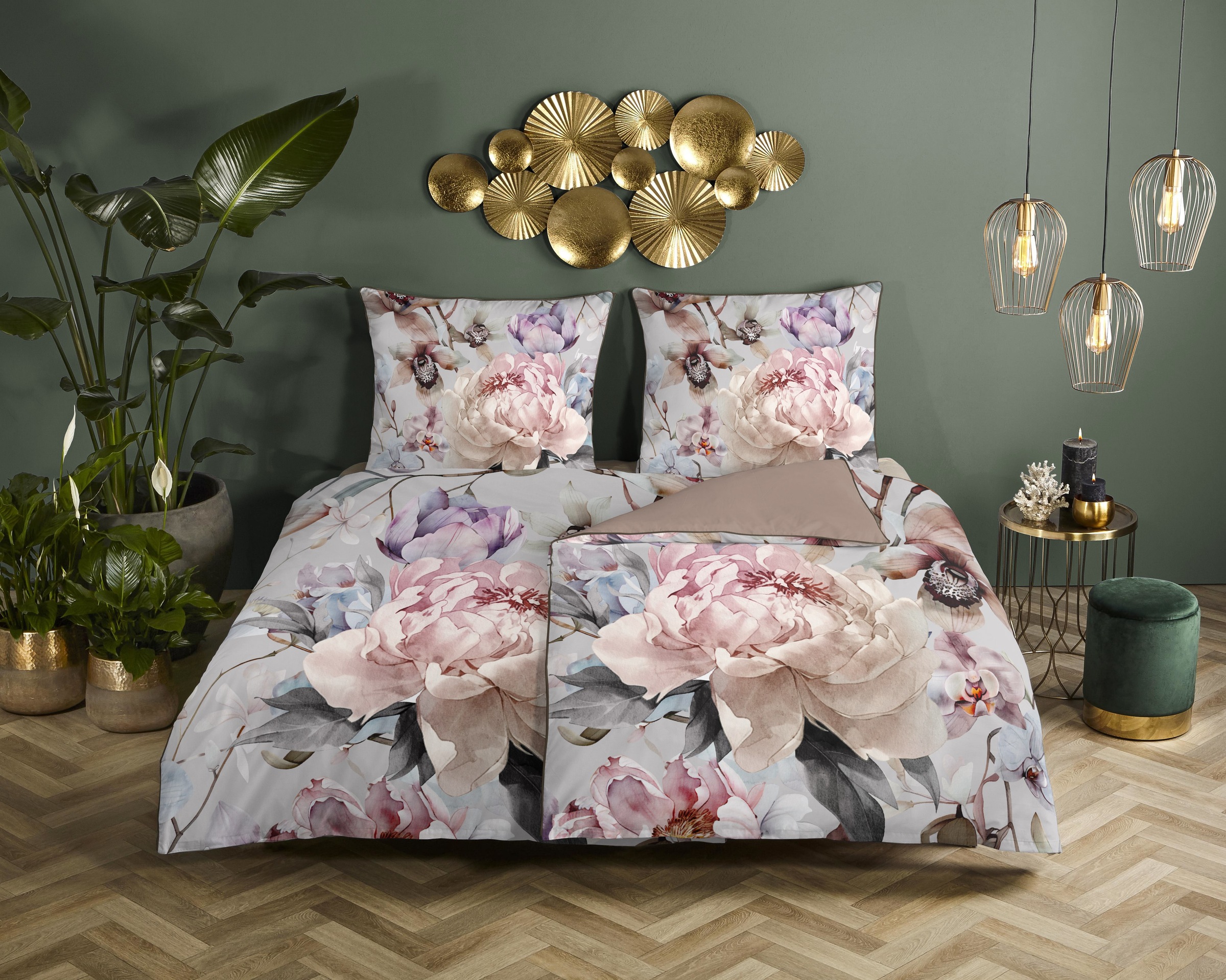 Descanso Wendebettwäsche »Colinda«, Satin, Reißverschluss, Paspel, Biese, Wendeoptik, Luxe, Blumen, grau
