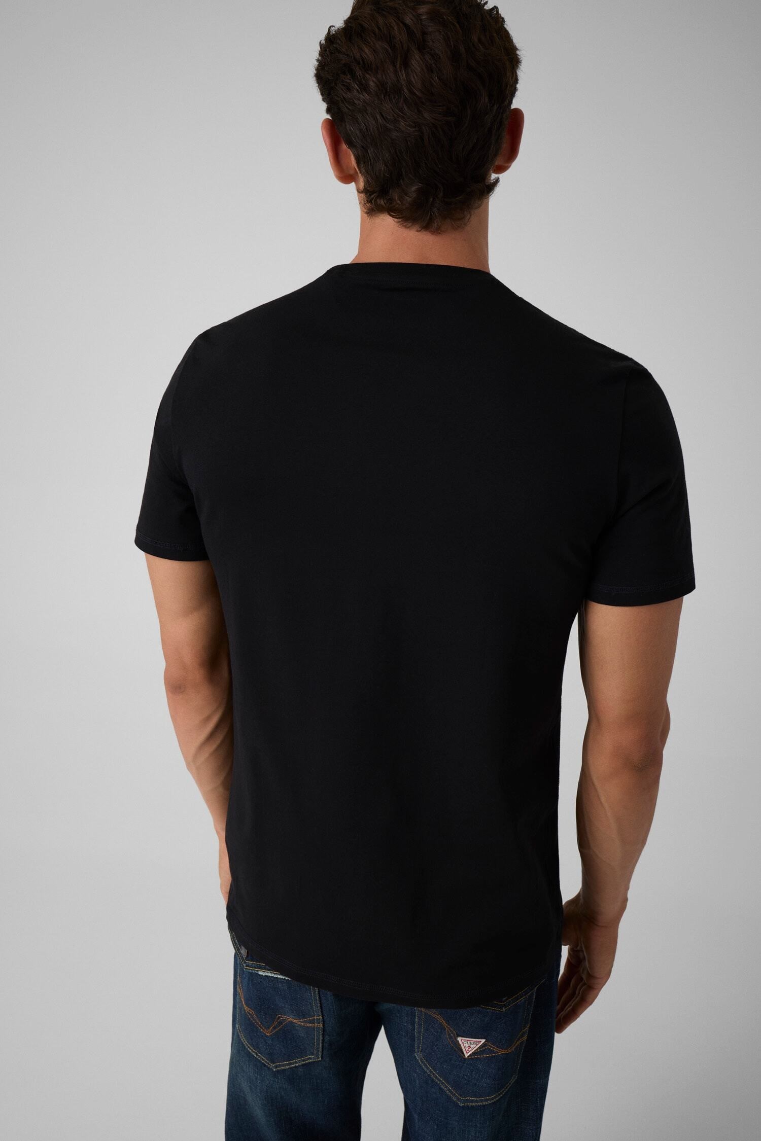 Guess T-Shirt »TRIANGLE SPRAY TEE« Rundhalsausschnitt, Baumwoll-Mix, Slim Fit
