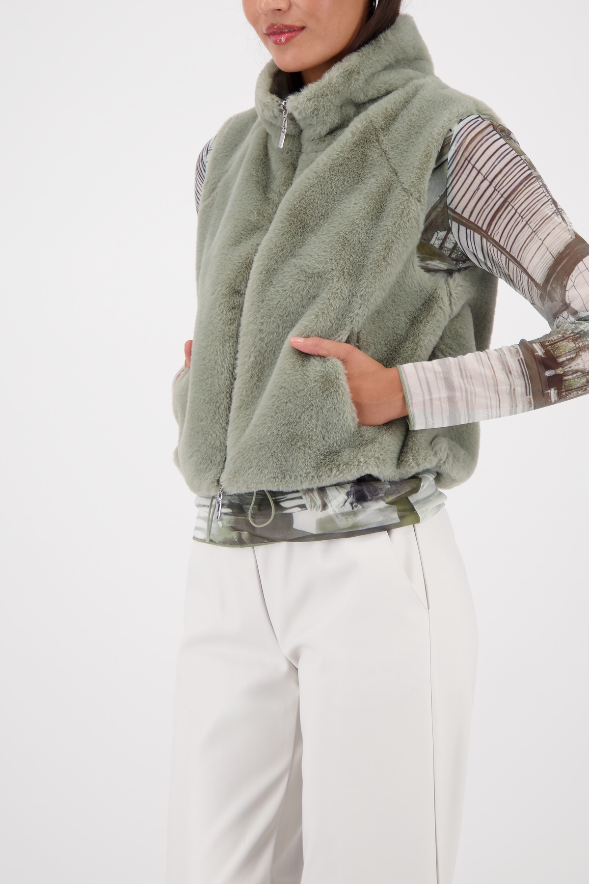 Monari Fellimitatweste »Weste fake fur« Regular fit, mit Rundhalsausschnitt