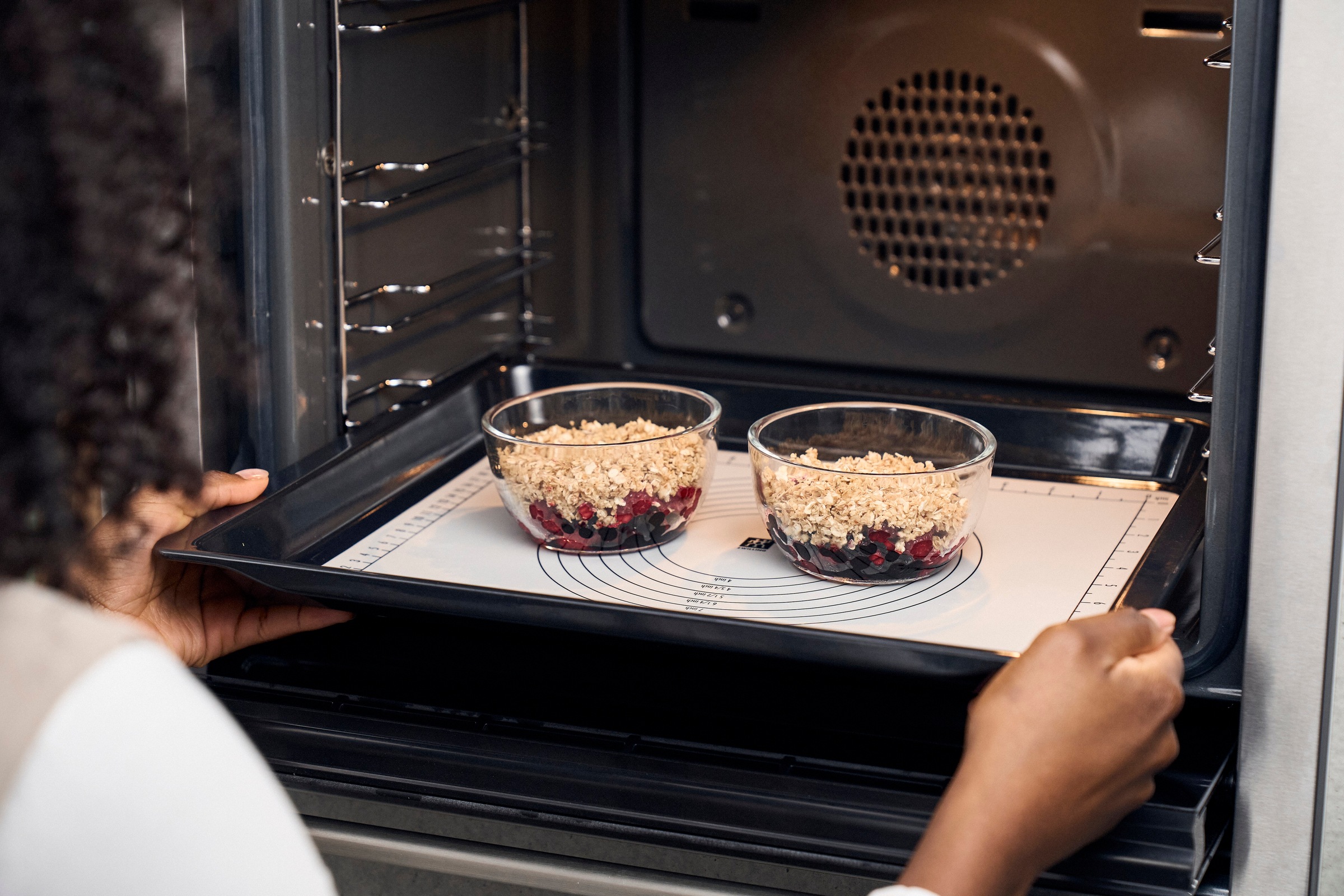Zwilling Aufbewahrungssystem »Fresh & Save BOWLS«, (Set, 6 tlg., 1 Vakuumschüssel + Deckel (S / 12 cm), (M / 18 cm) + (L / 24 cm), Vakuumschüssel Set S/M/L / 6-tlg., Glas