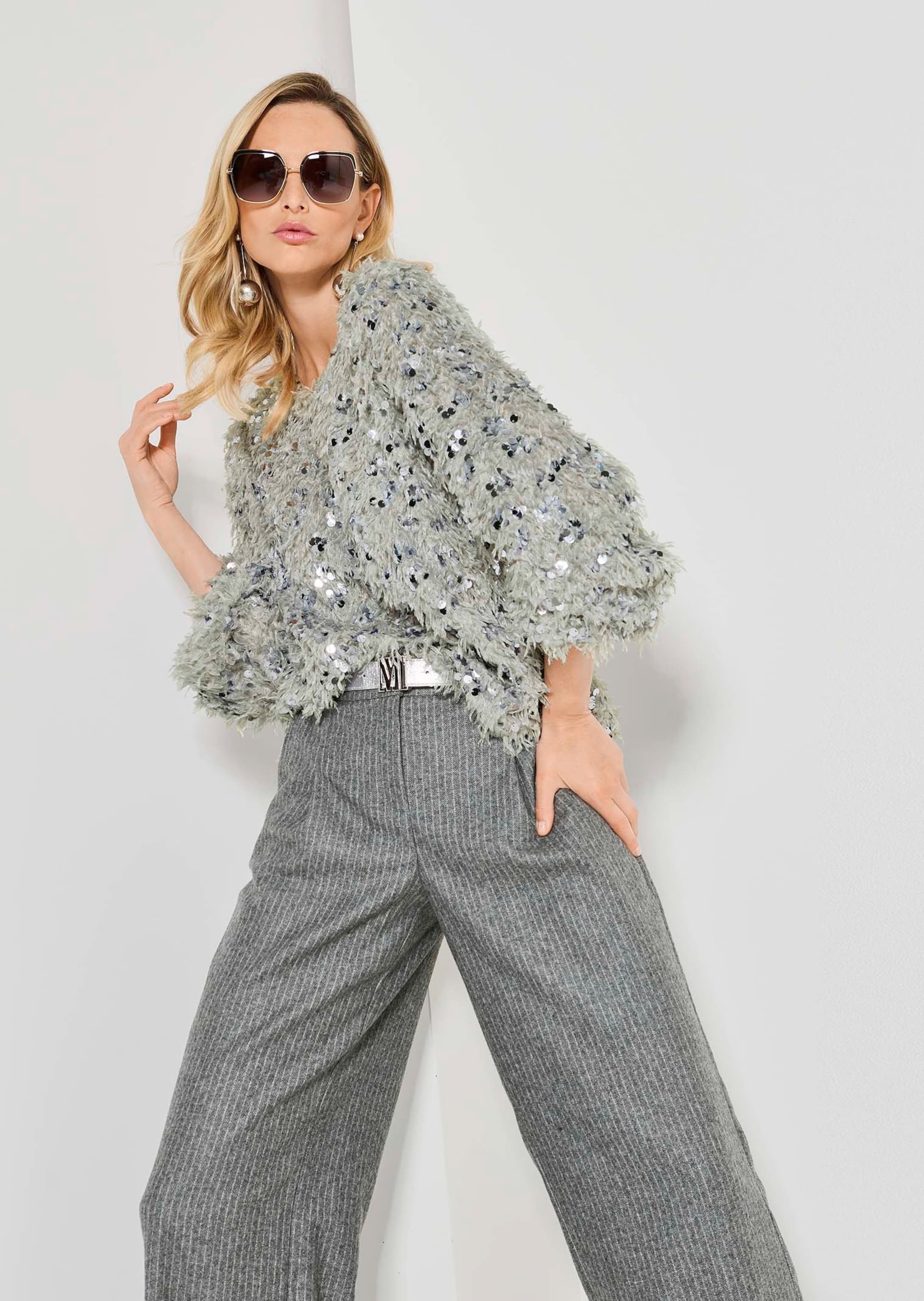 MADELEINE Langarmshirt »Sweatshirt Glitzersweatshirt mit Federn«