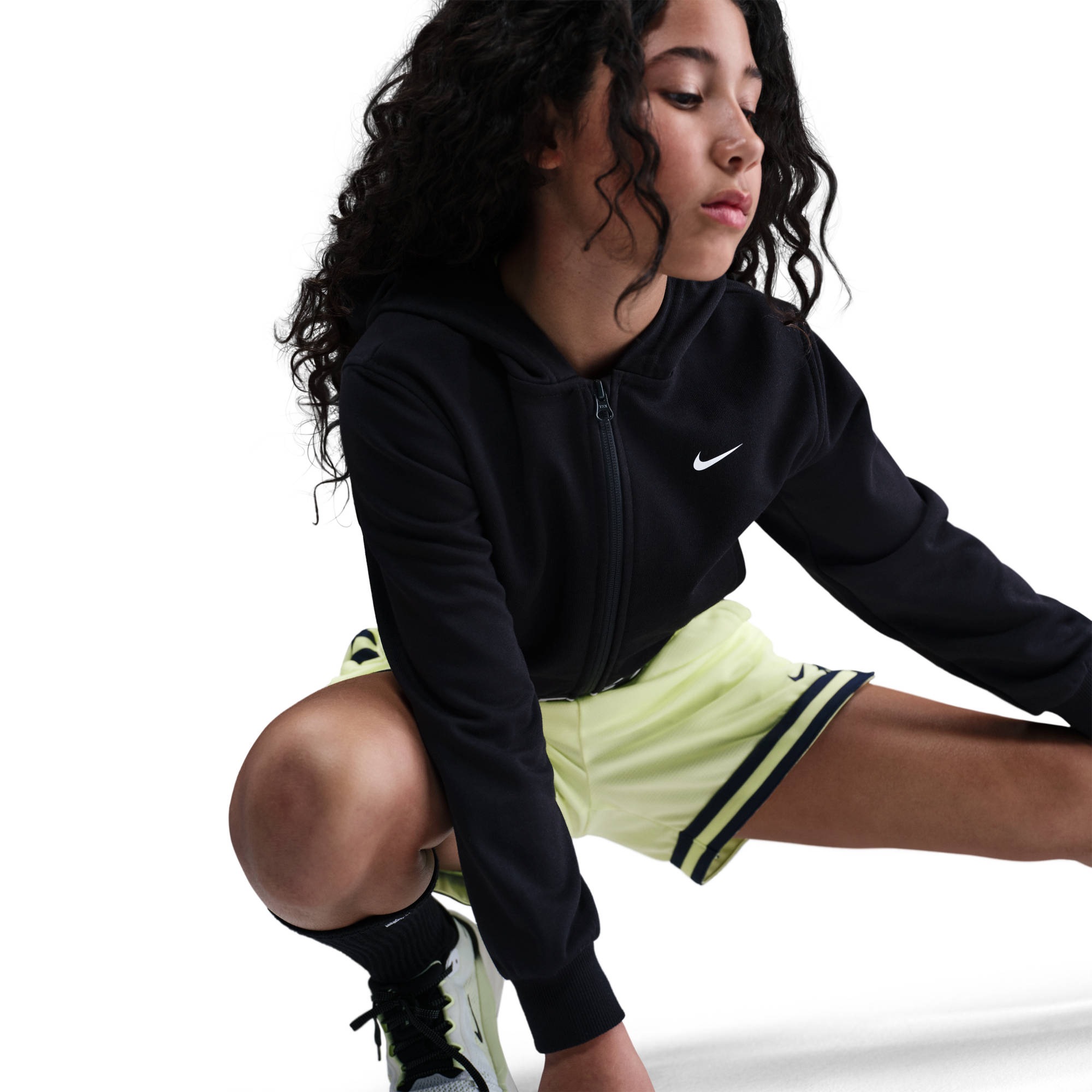 Nike Kapuzensweatjacke »G NP DF FZ FLC HDY« mit Kapuze, aus elastischem, schnell trocknendem Material
